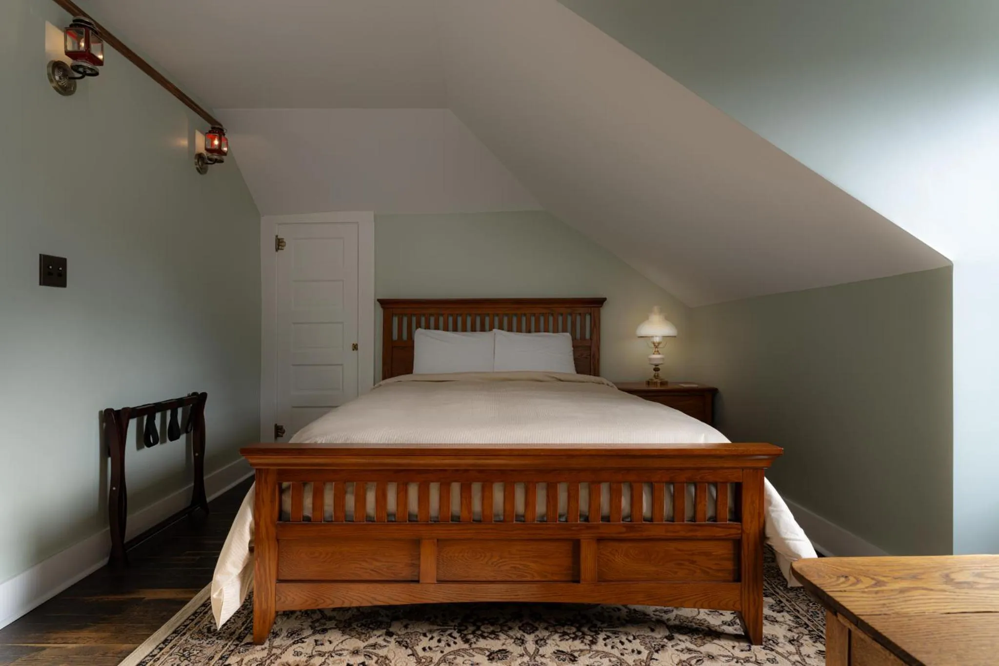 Bedroom, Bed in The NuWray Hotel & Carriage House