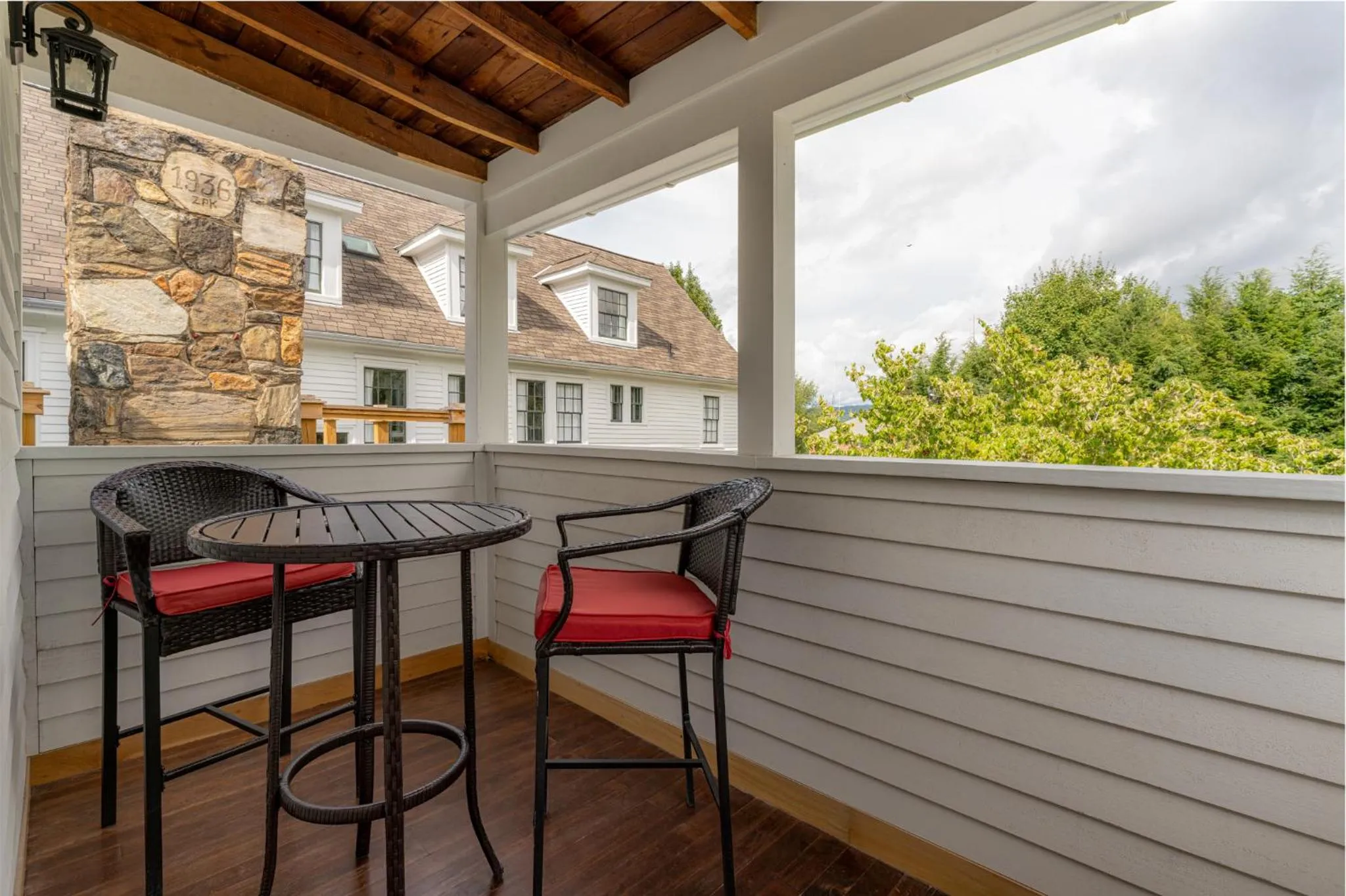 Balcony/Terrace in The NuWray Hotel & Carriage House