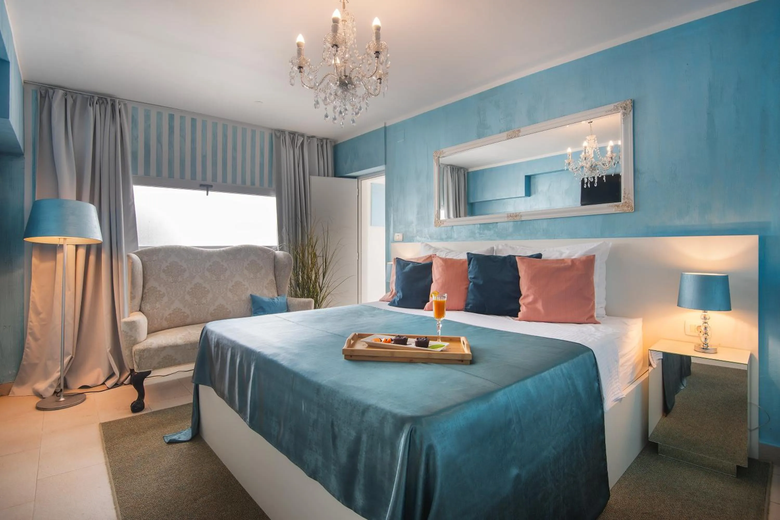 Swimming pool, Bed in Monvidal by Bura Hotels - Adults Only