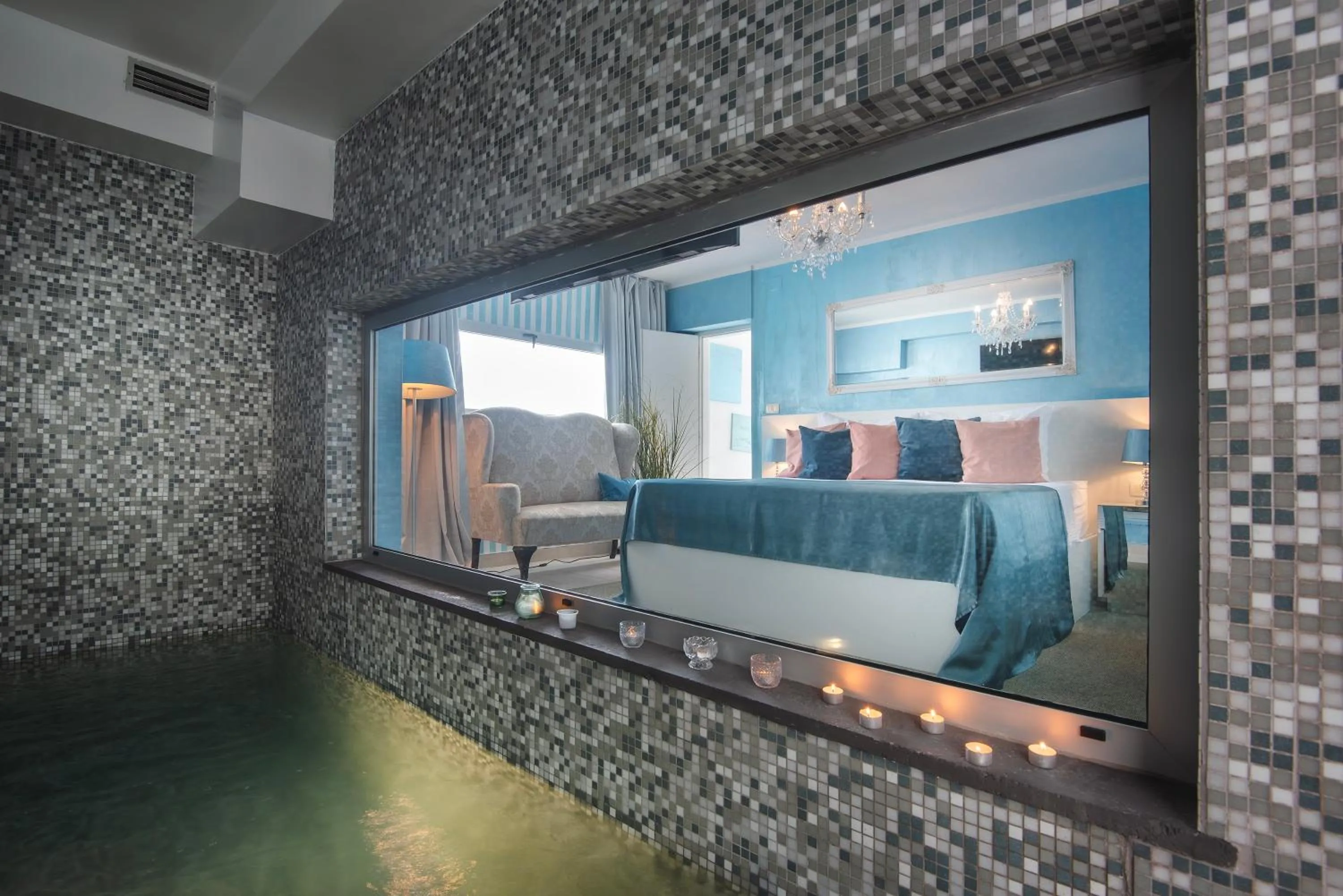 Swimming pool, Bed in Monvidal by Bura Hotels - Adults Only