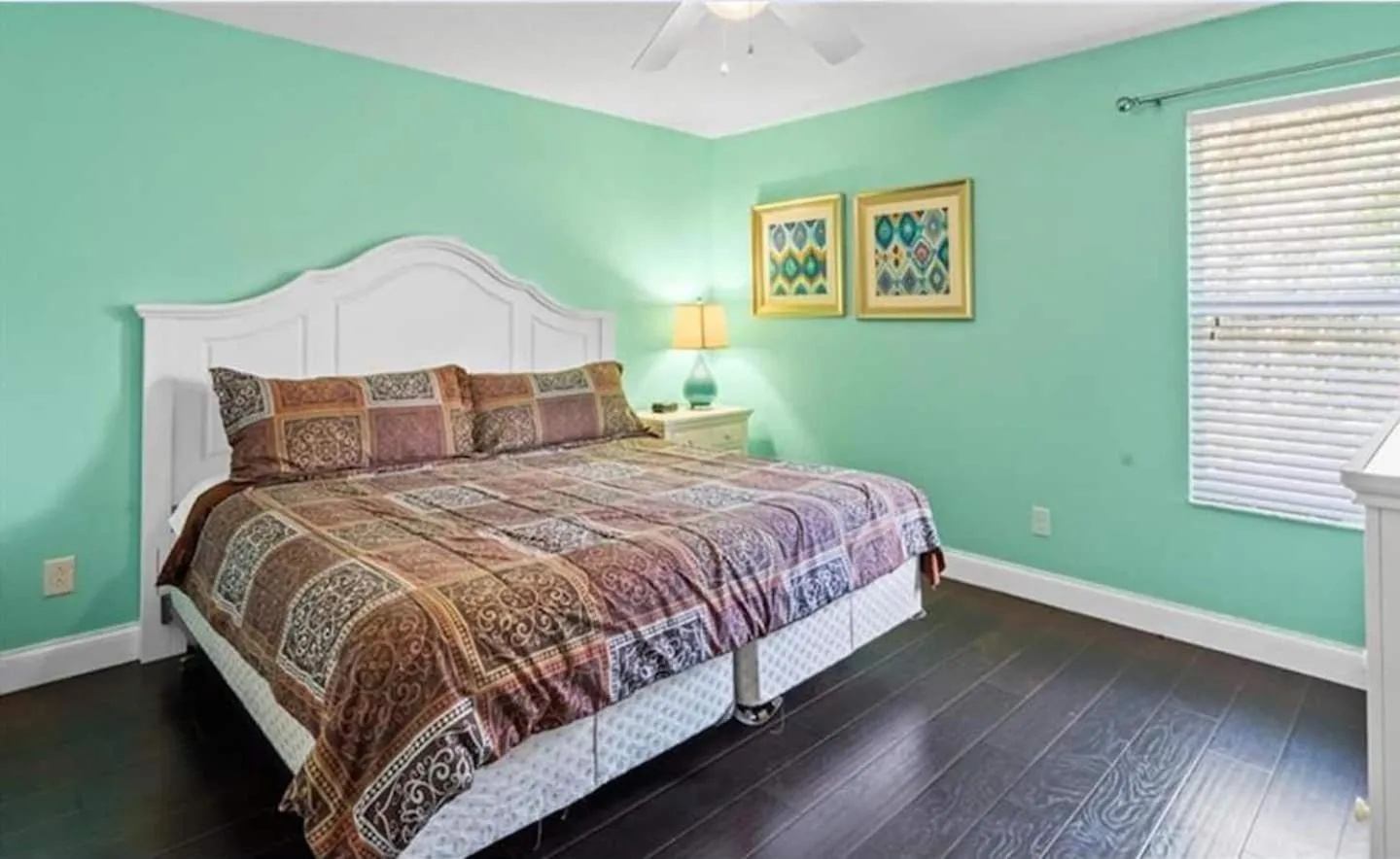 Bedroom, Bed in 8931 Cuban Palm