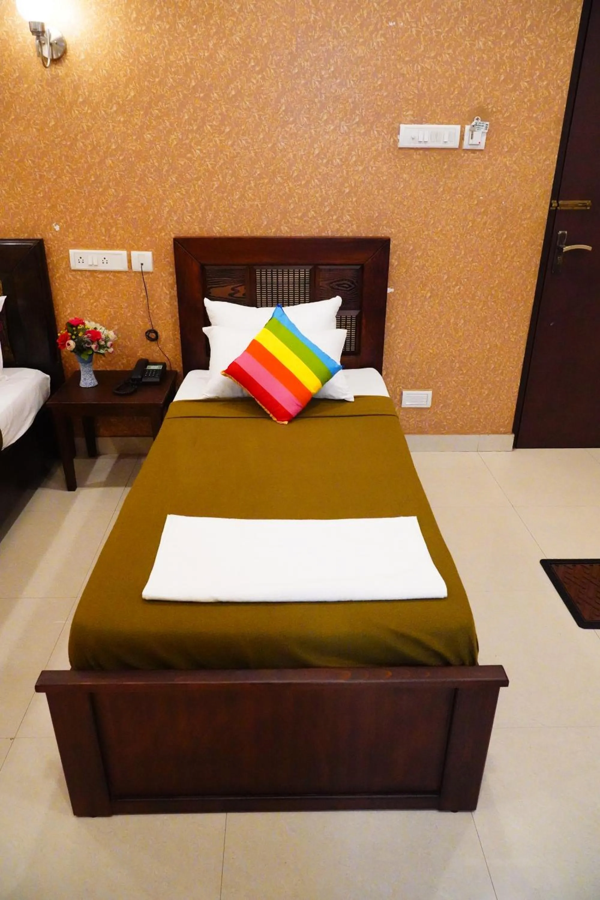 Bed in Vinayagam Residency