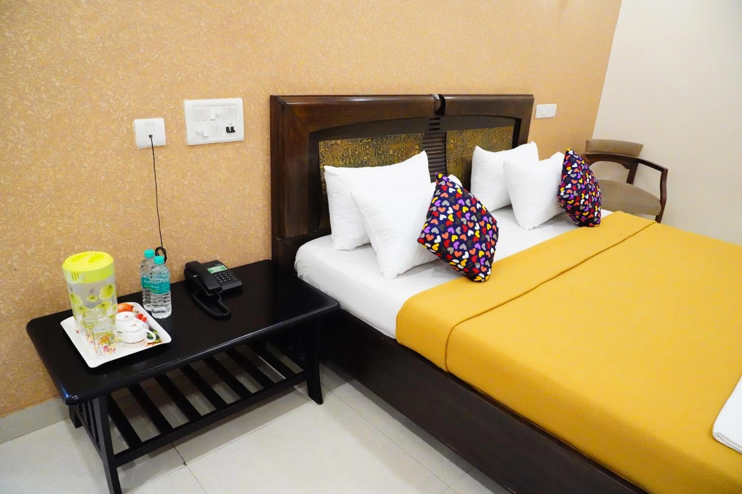 Bed in Vinayagam Residency