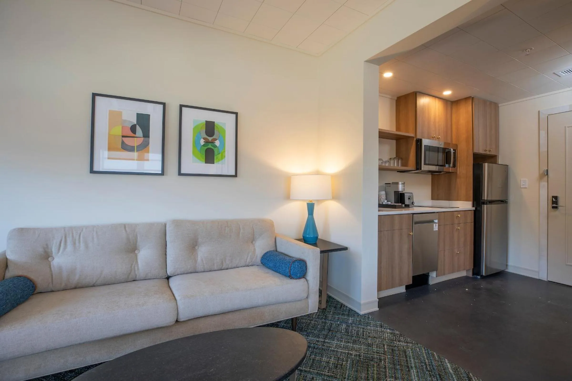 Kitchen or kitchenette in The Holbrook Hotel