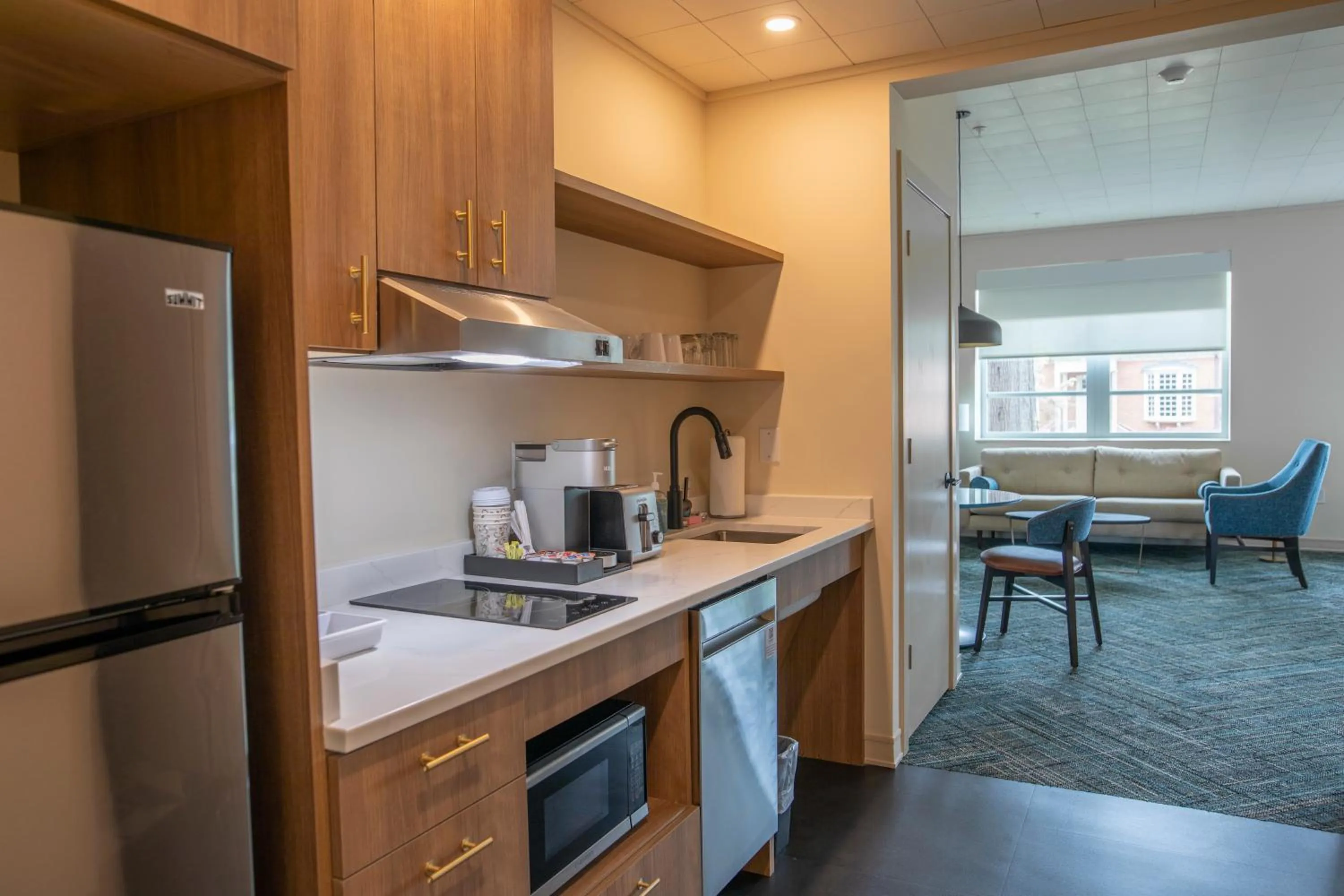 Kitchen or kitchenette in The Holbrook Hotel