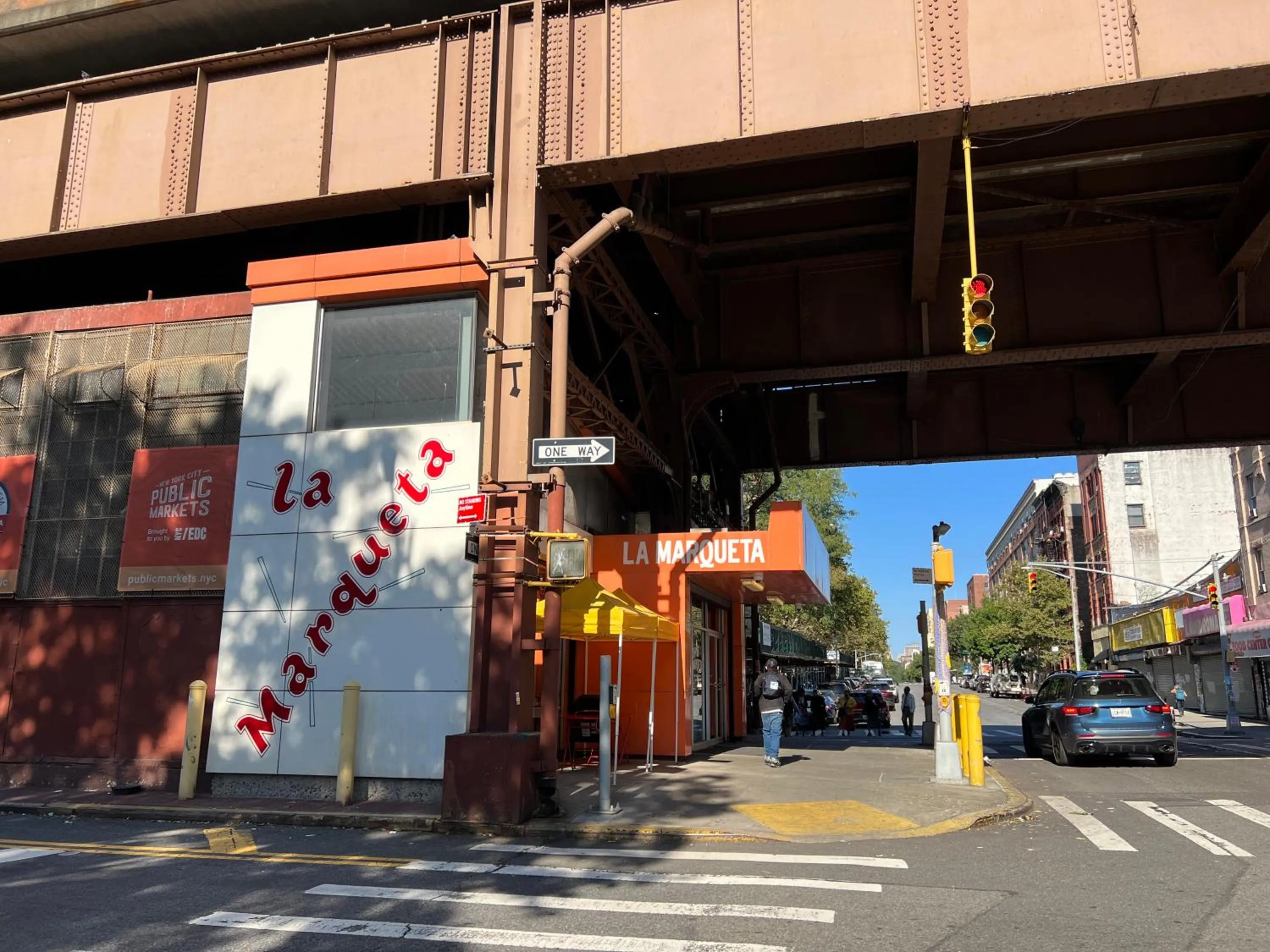 Restaurant/places to eat in East Harlem Hostel