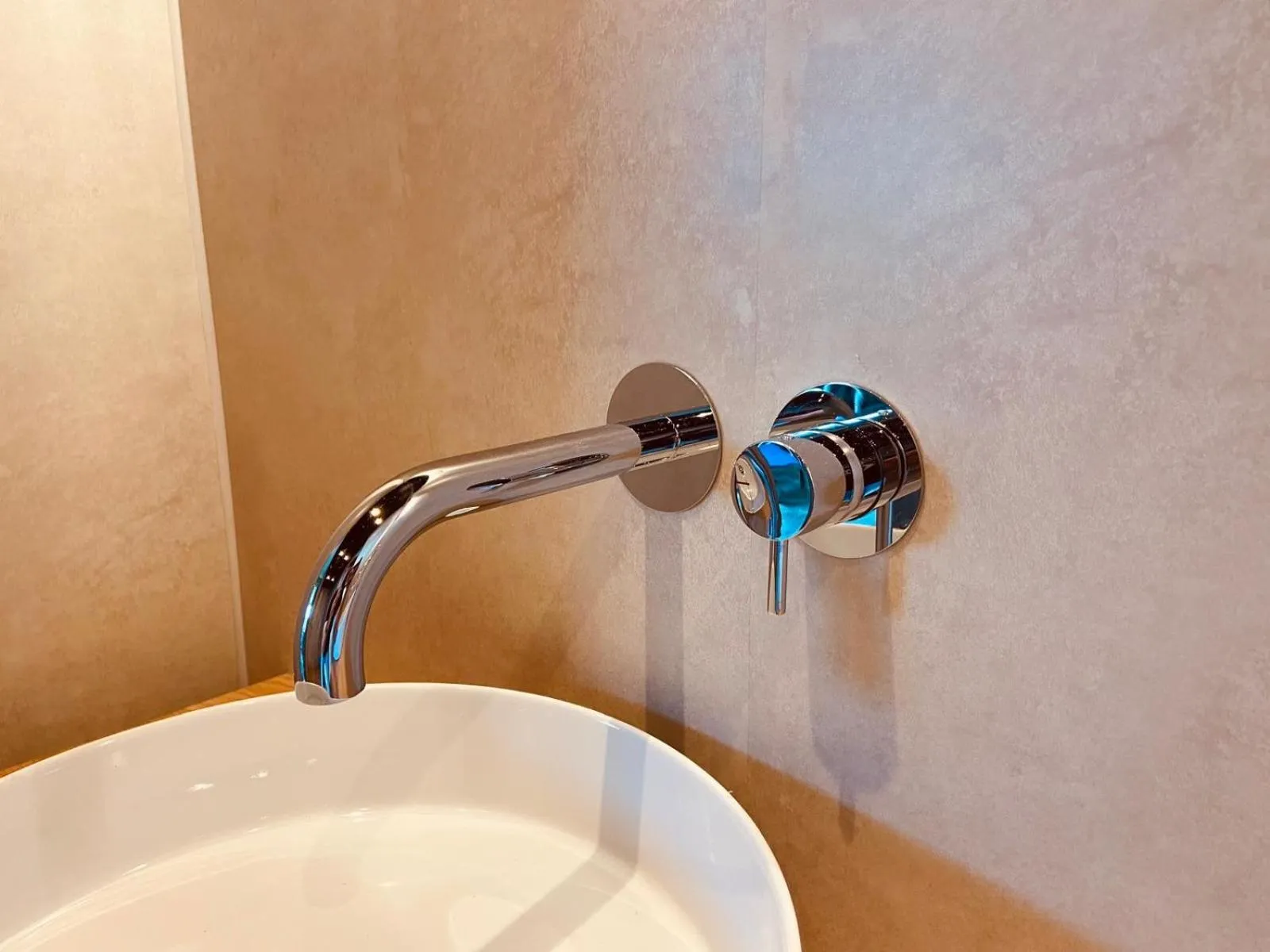 Bathroom in Fletcher Hotel-Restaurant Zevenbergen-Moerdijk