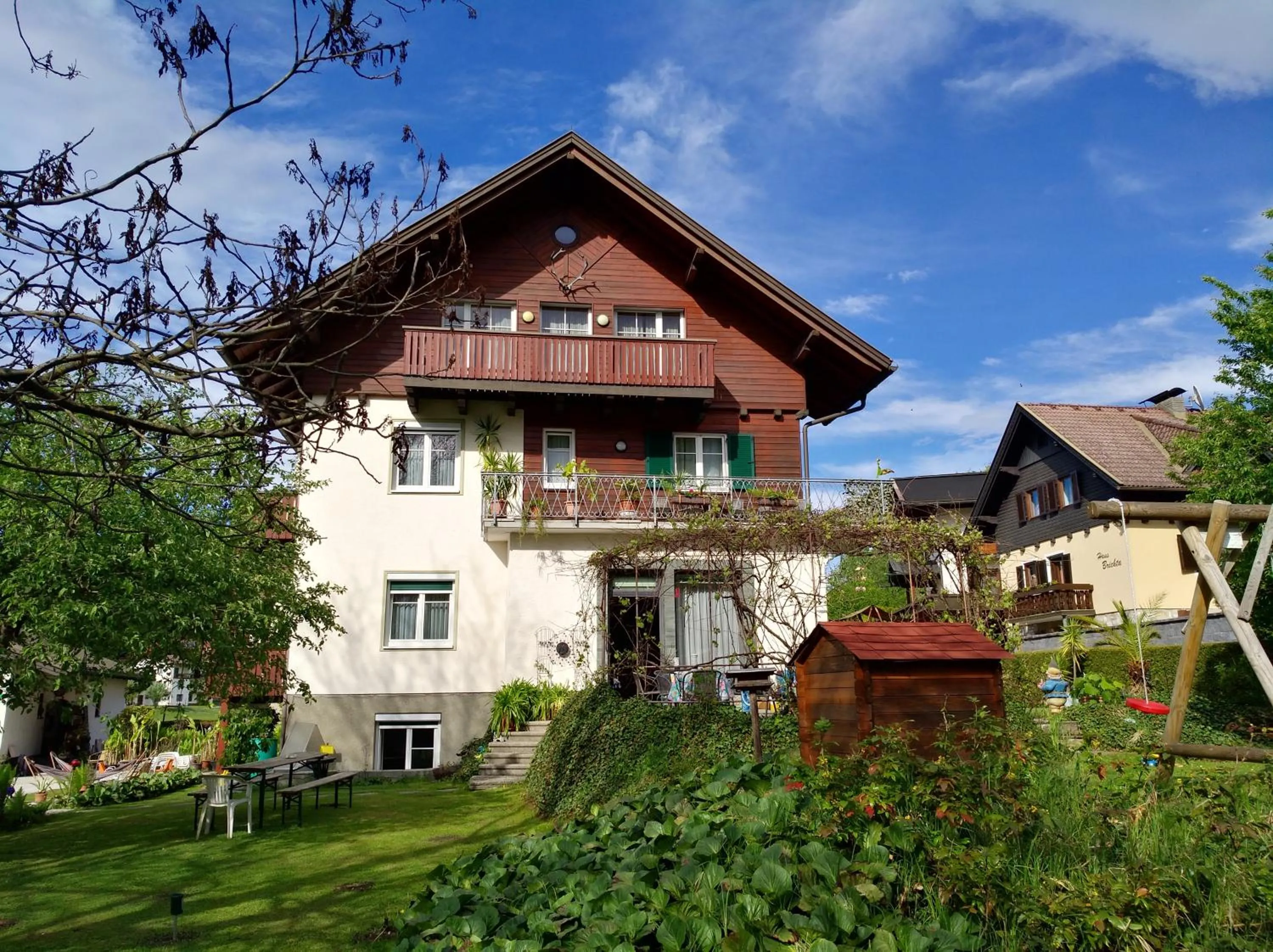 Property building in Haus Friedburg