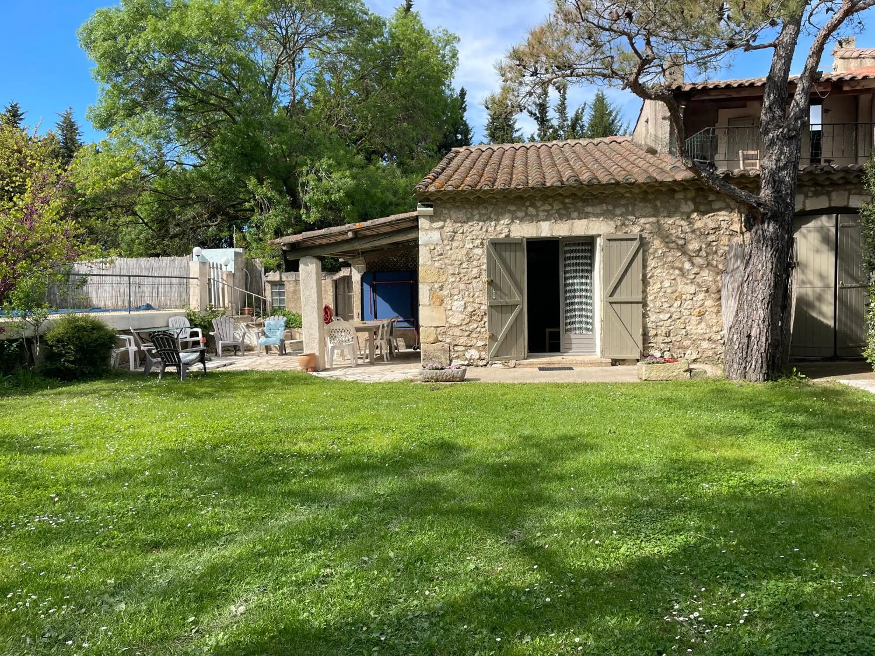 Mas Grimaud - Gîte- Studio et chambres d'hôtes familiales