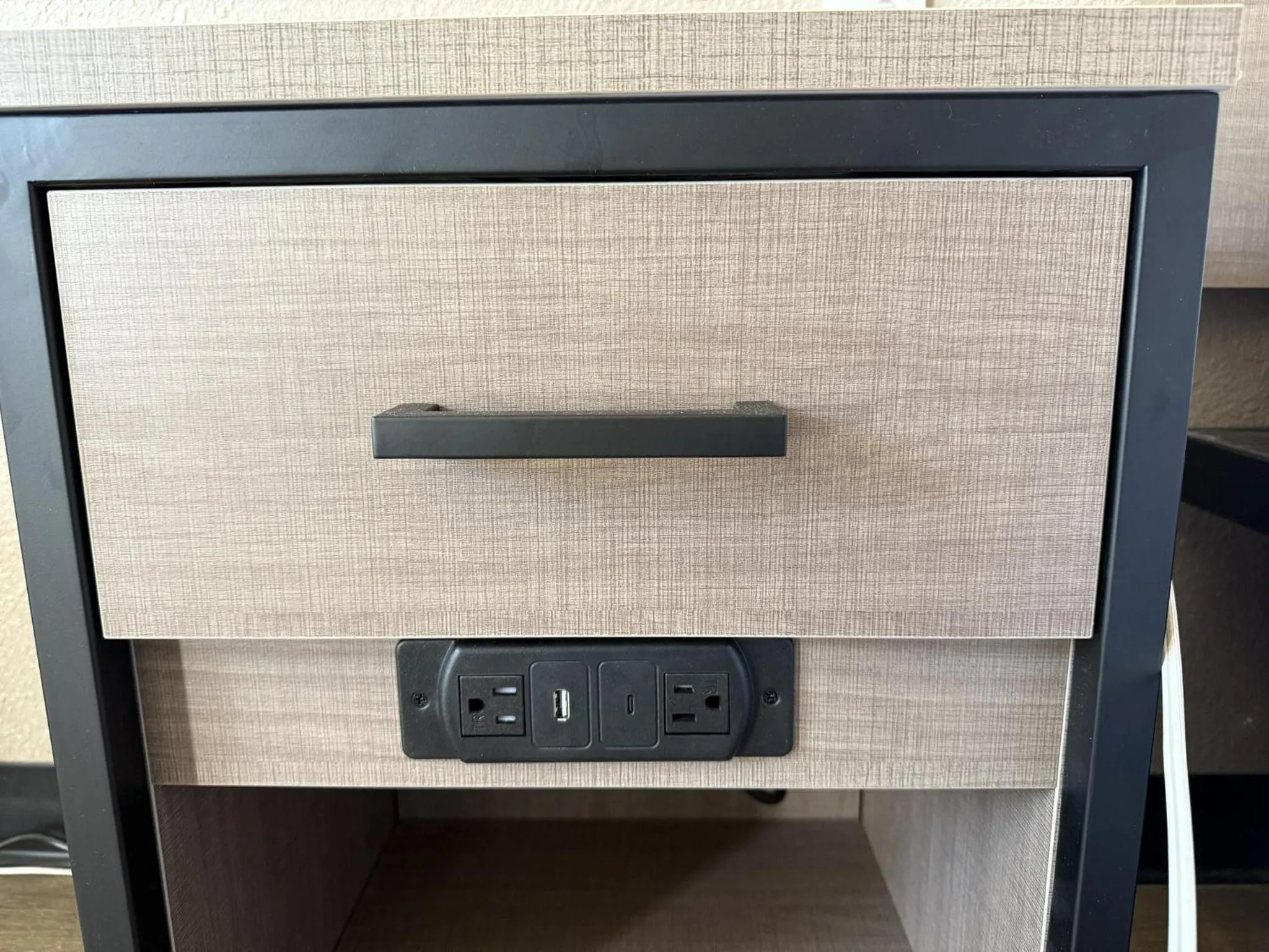 Bedroom in Red Roof Inn Tucson - Vail