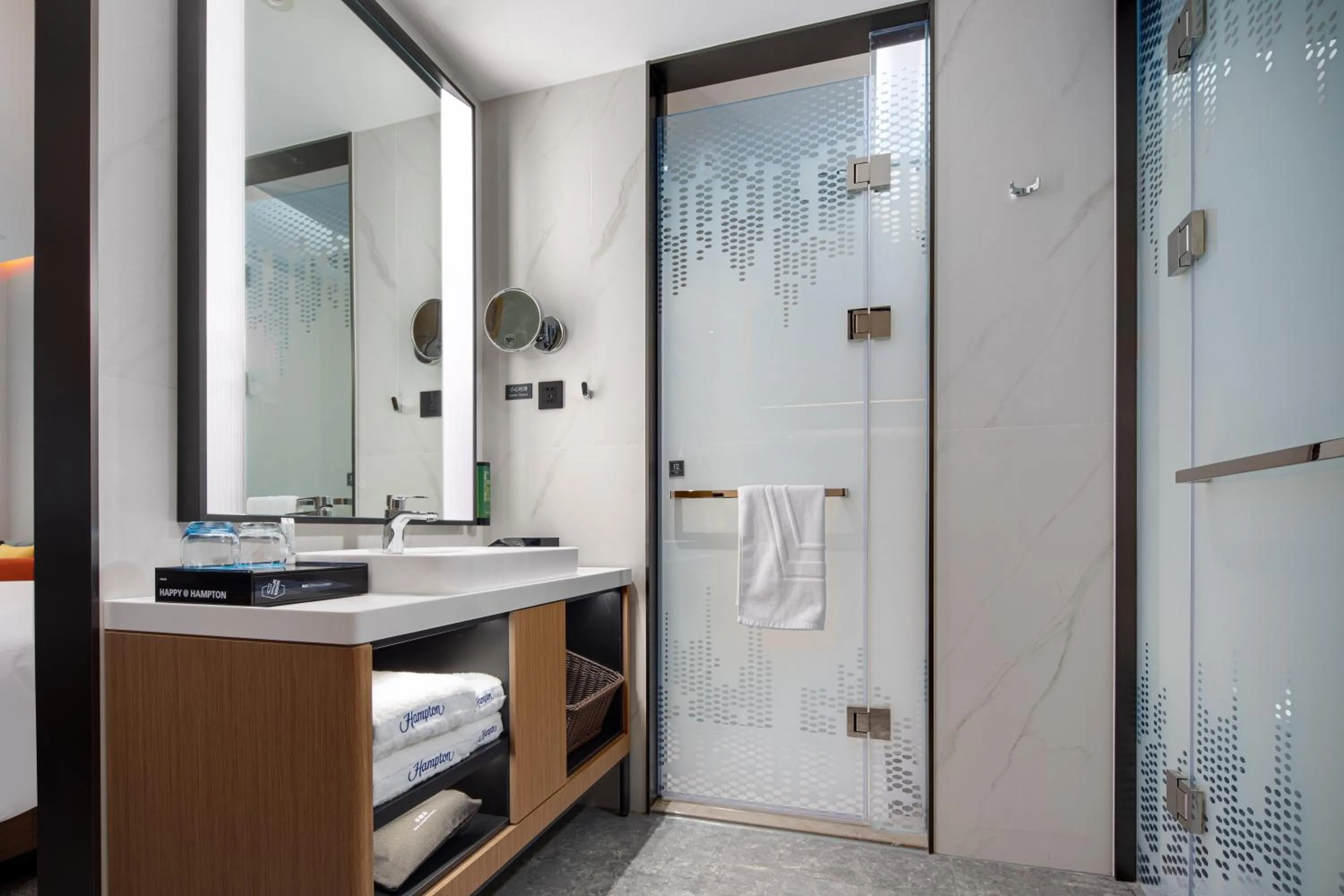 广州新塘站希尔顿欢朋酒店