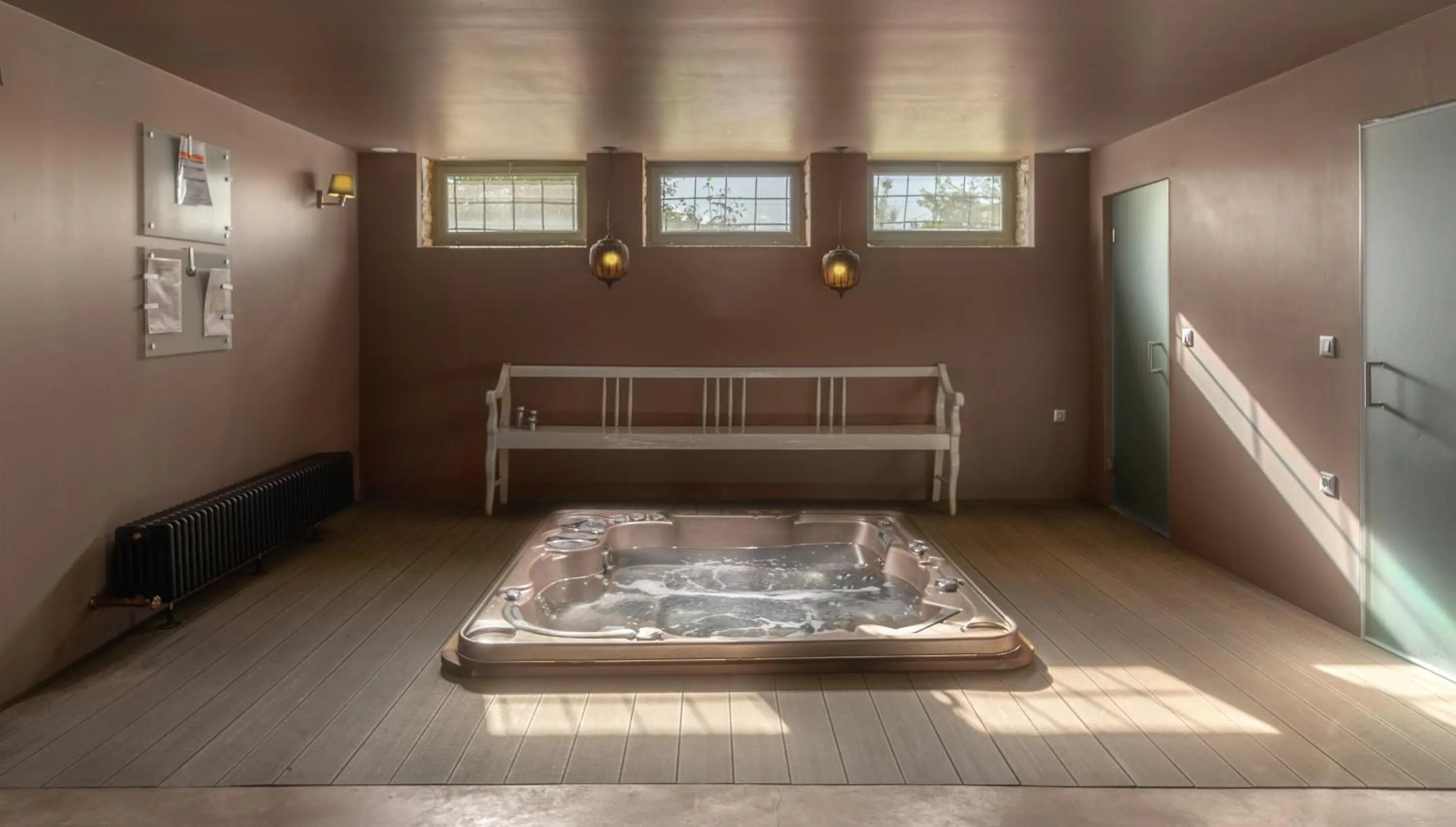 Hot Tub, Bed in Apeiros Chora Hotel