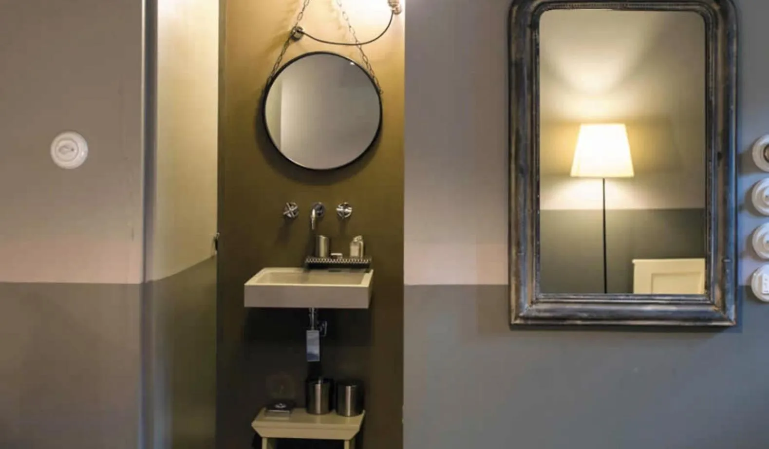 Shower in "Apeiros Chora" Hotel, Zagori