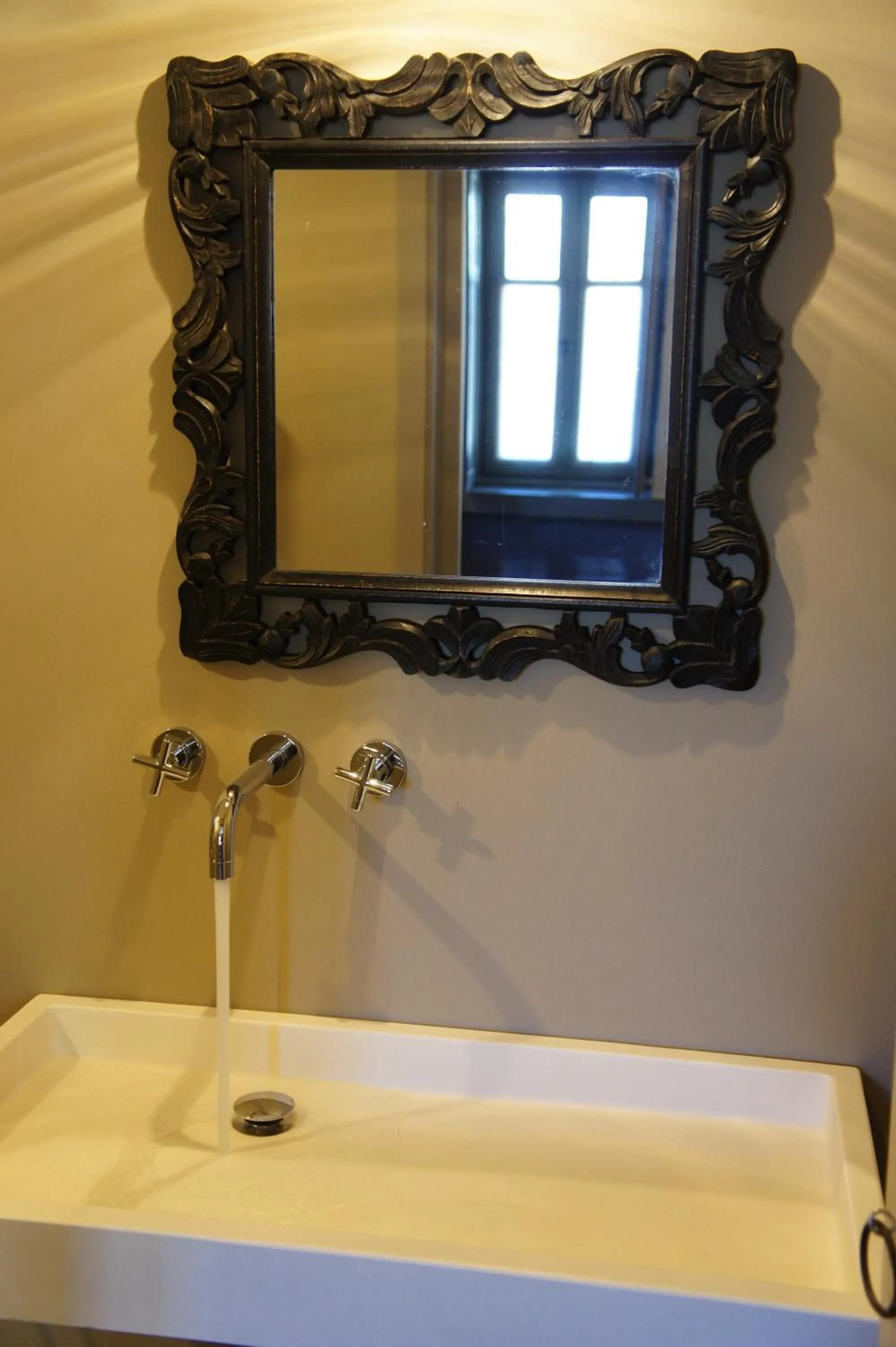 Shower in "Apeiros Chora" Hotel, Zagori