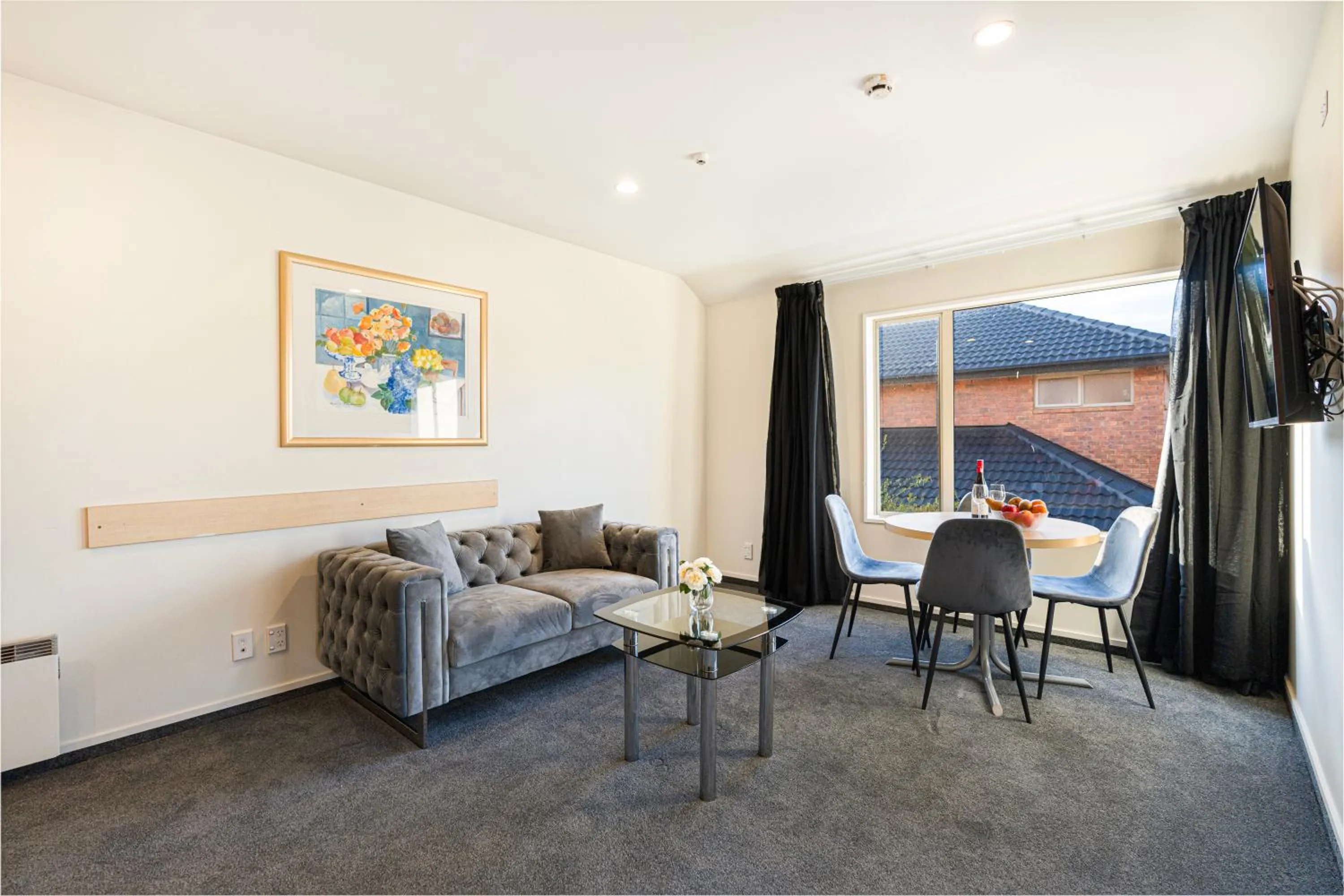 Living room in Daffodil Motel