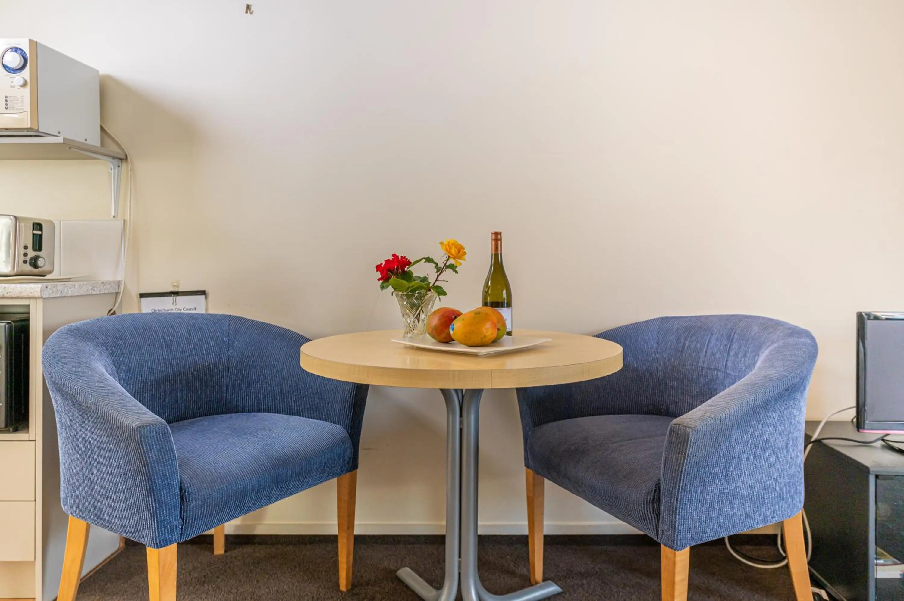 Living room in Daffodil Motel