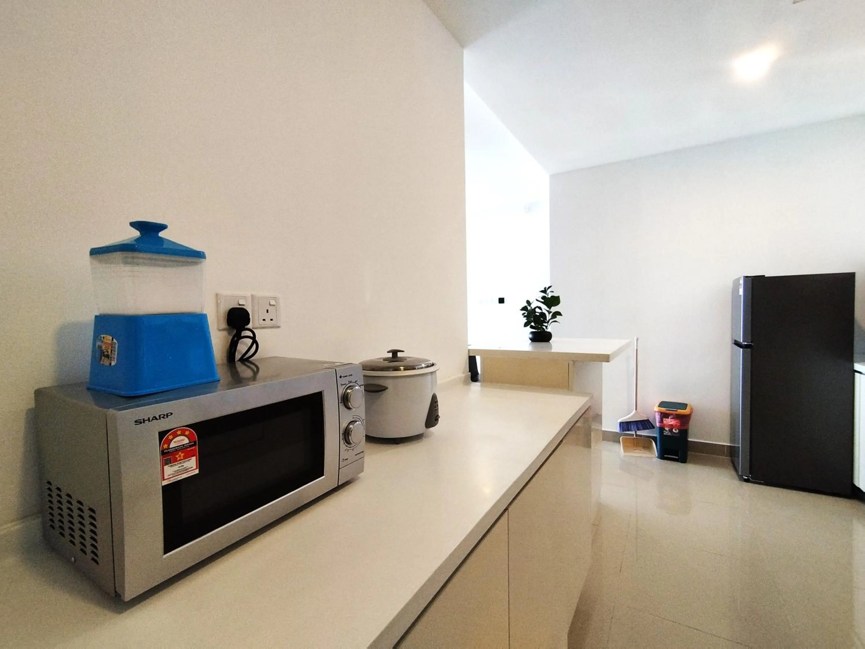 Kitchen or kitchenette in GENTING FoggyCold StayCation AT Ion Delemen By HAPYHOME