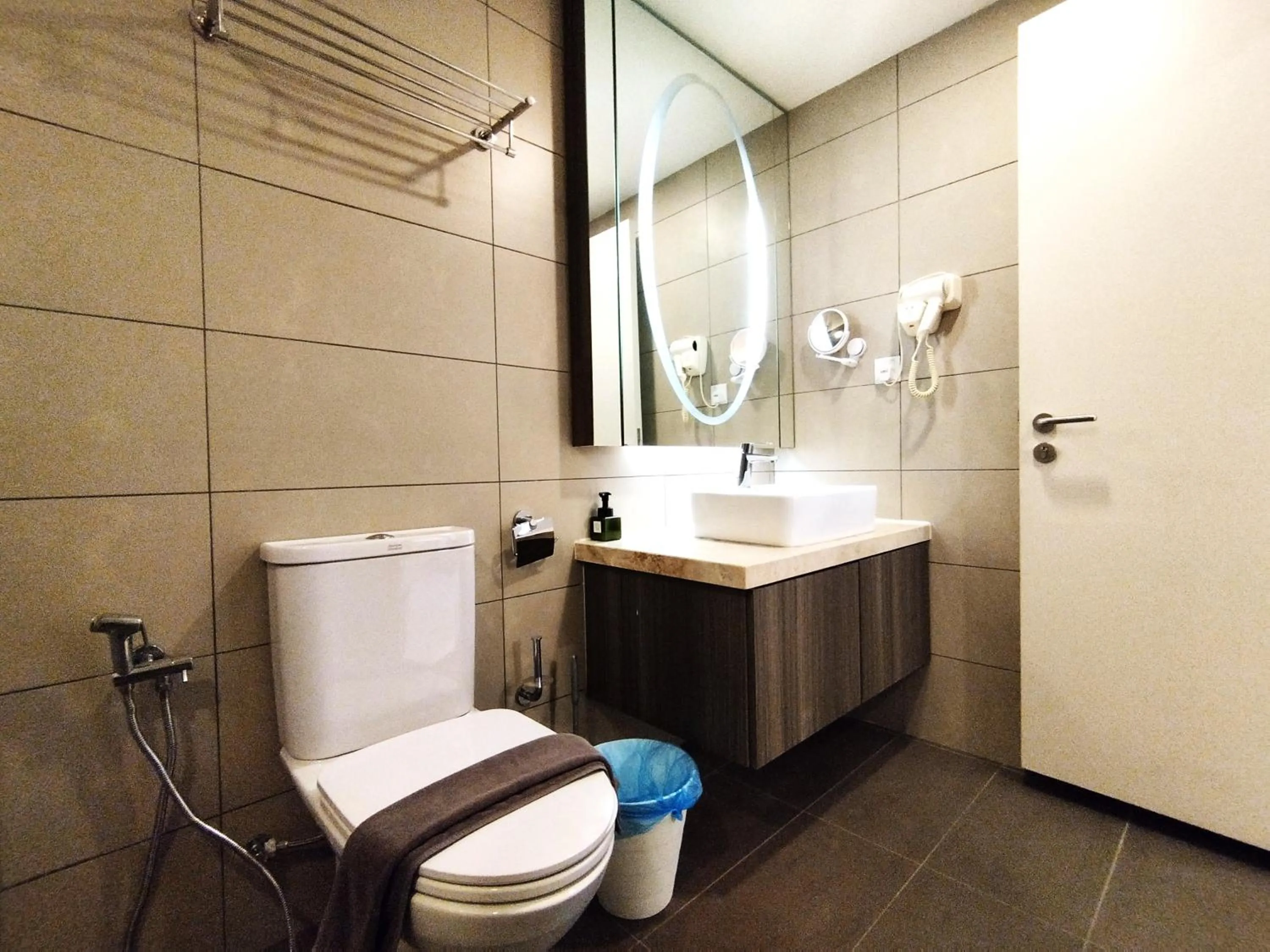 Bathroom in GENTING FoggyCold StayCation AT Ion Delemen By HAPYHOME