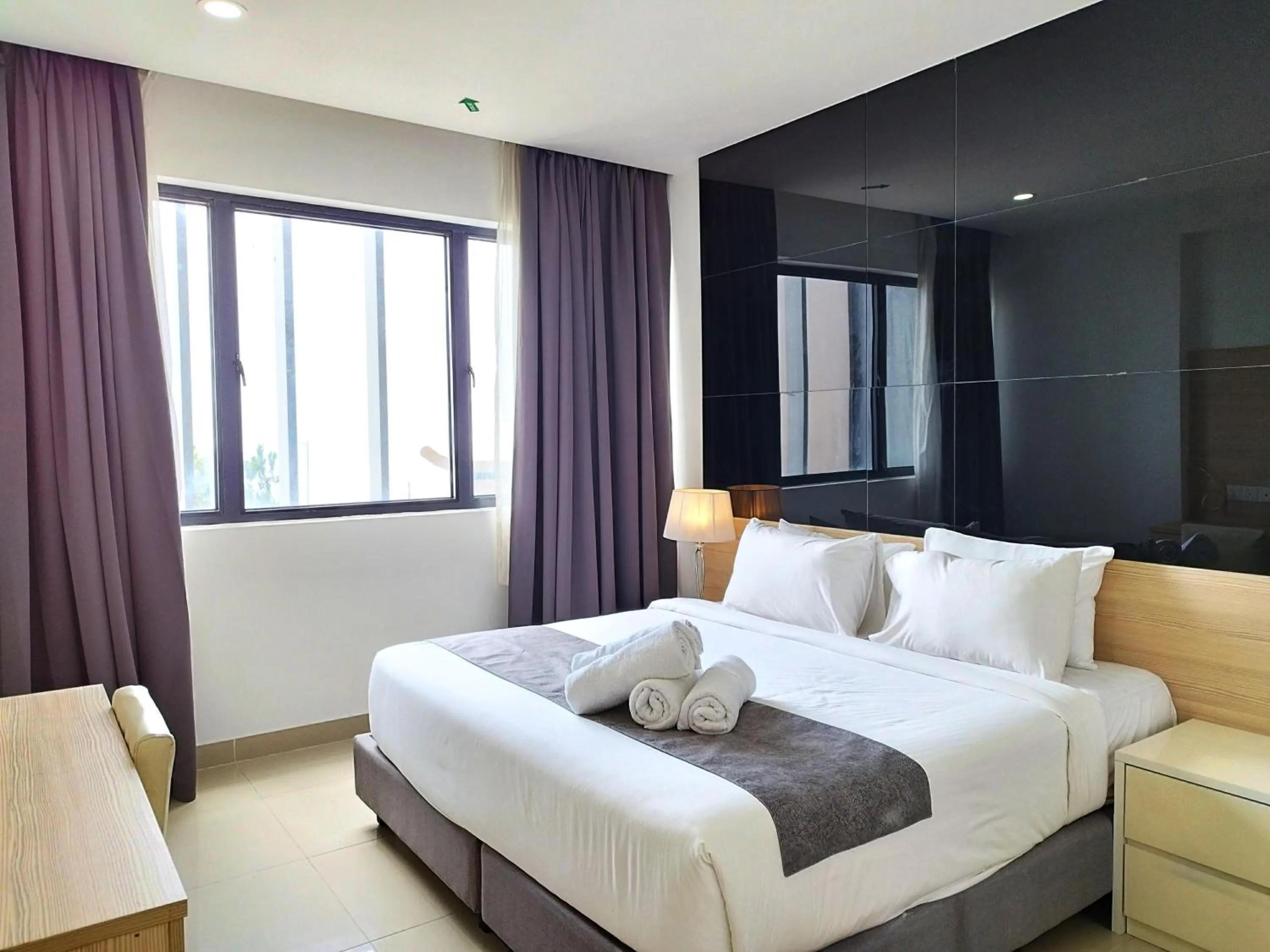 Bedroom, Bed in GENTING FoggyCold StayCation AT Ion Delemen By HAPYHOME