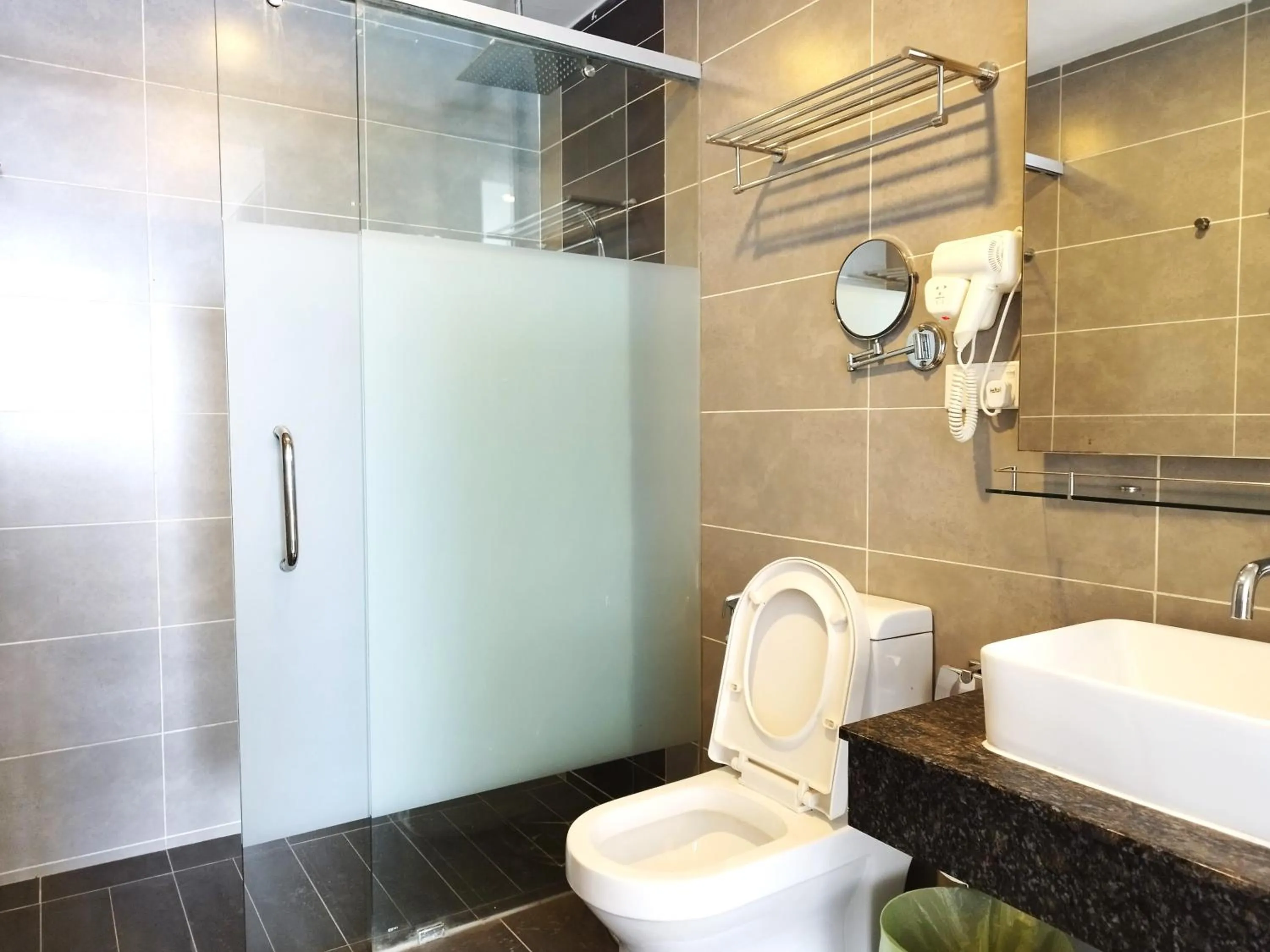 Bathroom in GENTING FoggyCold StayCation AT Ion Delemen By HAPYHOME