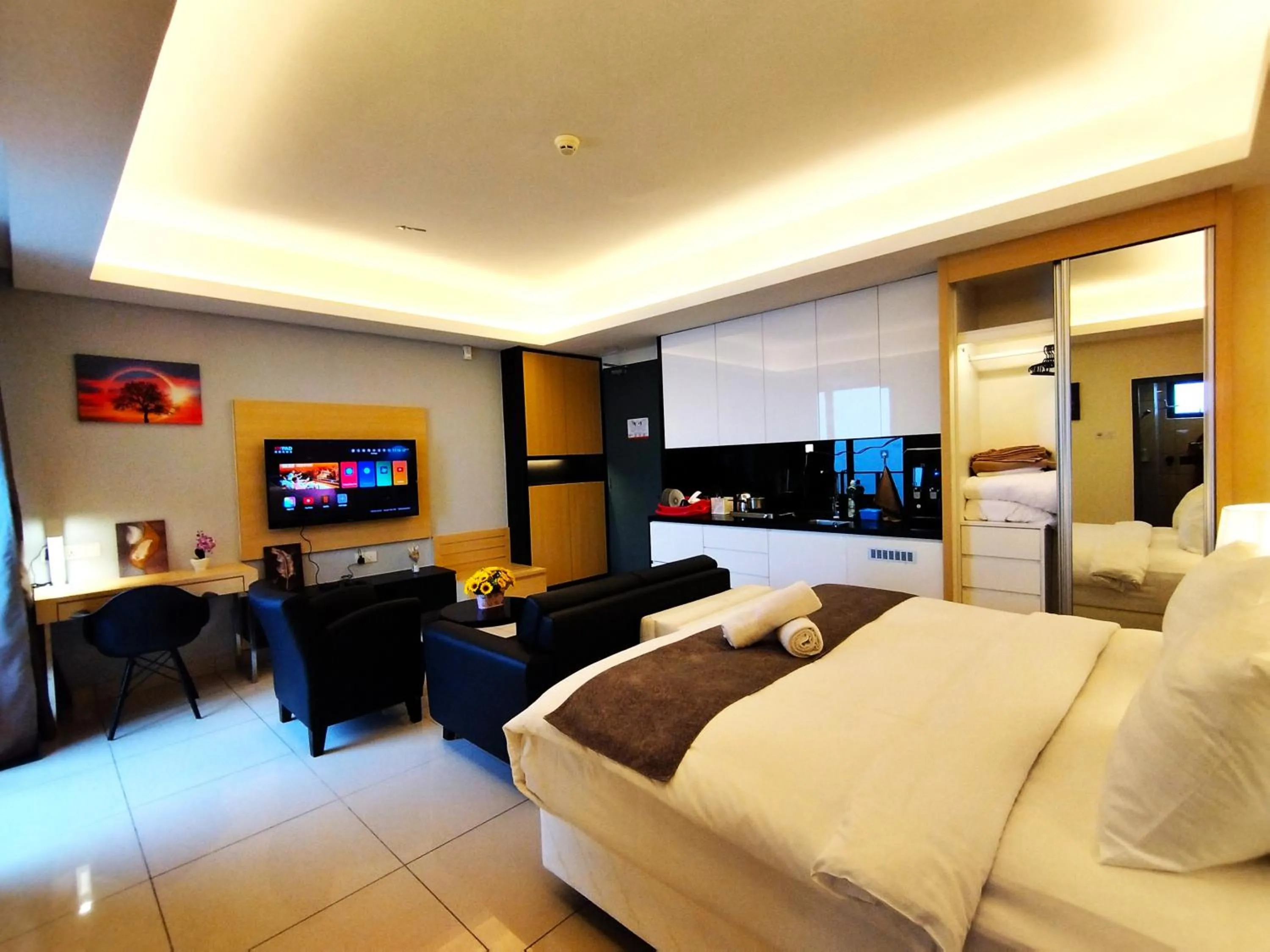 Bedroom, Bed in GENTING FoggyCold StayCation AT Ion Delemen By HAPYHOME