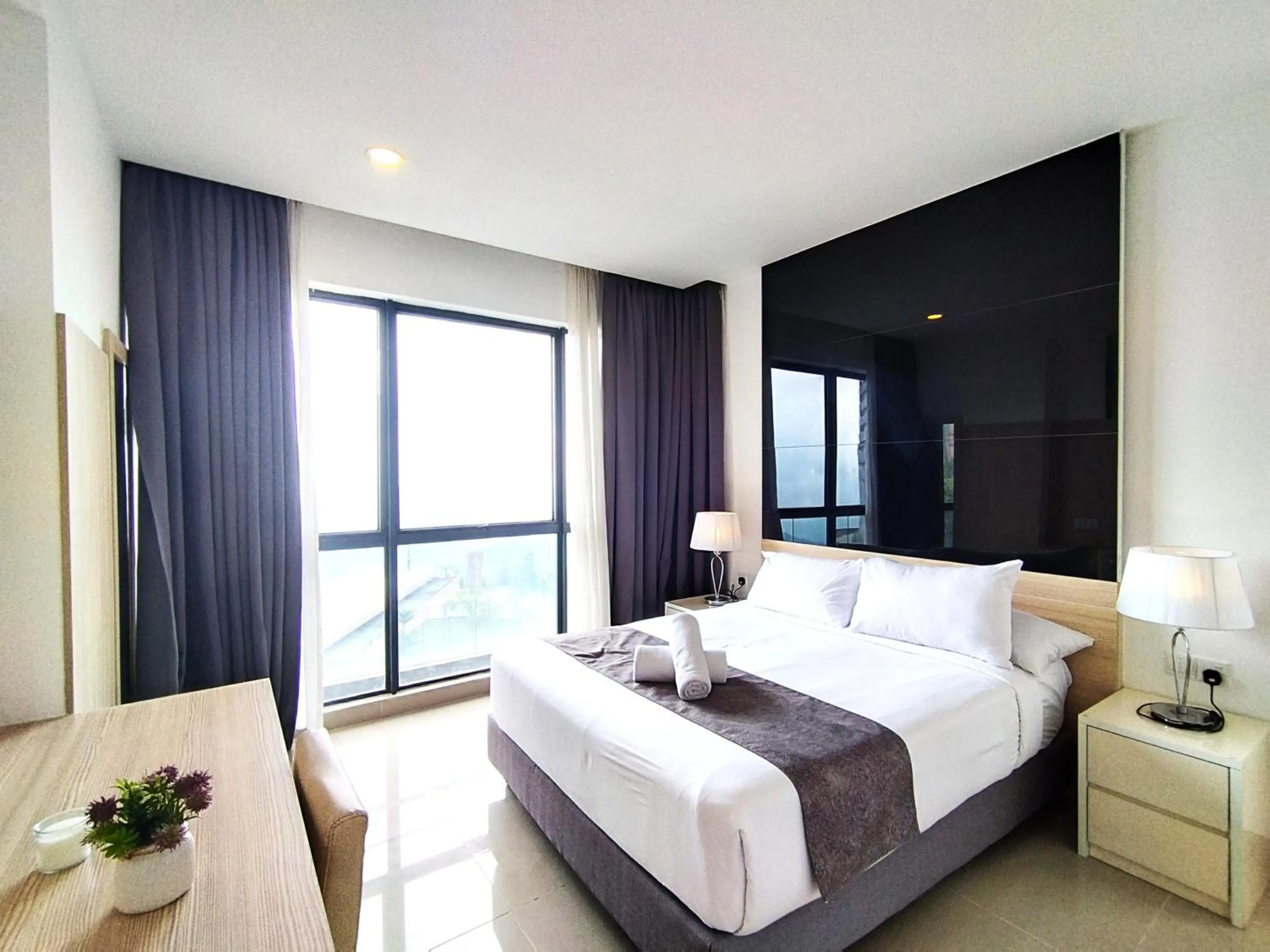 Bedroom, Bed in GENTING FoggyCold StayCation AT Ion Delemen By HAPYHOME