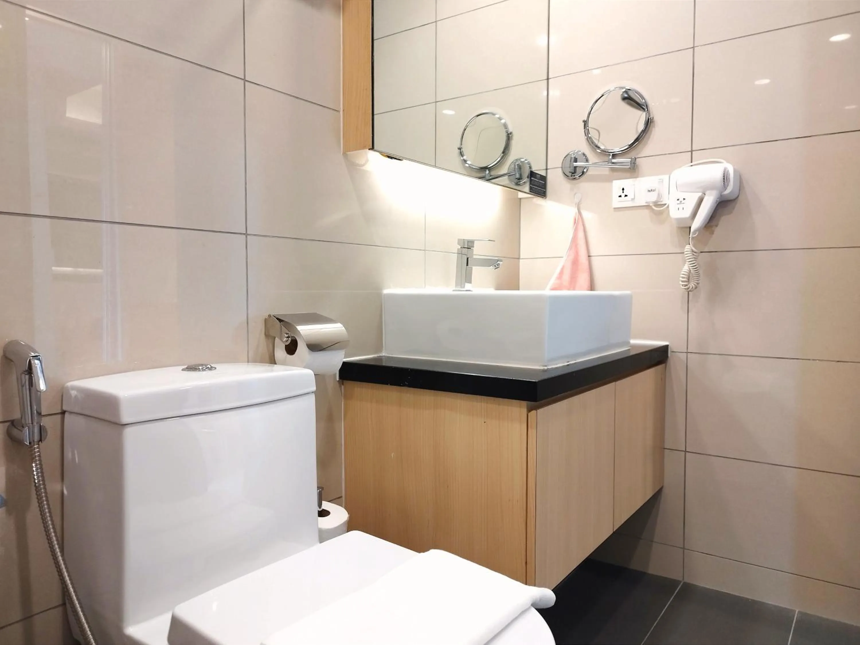 Bathroom in GENTING FoggyCold StayCation AT Ion Delemen By HAPYHOME