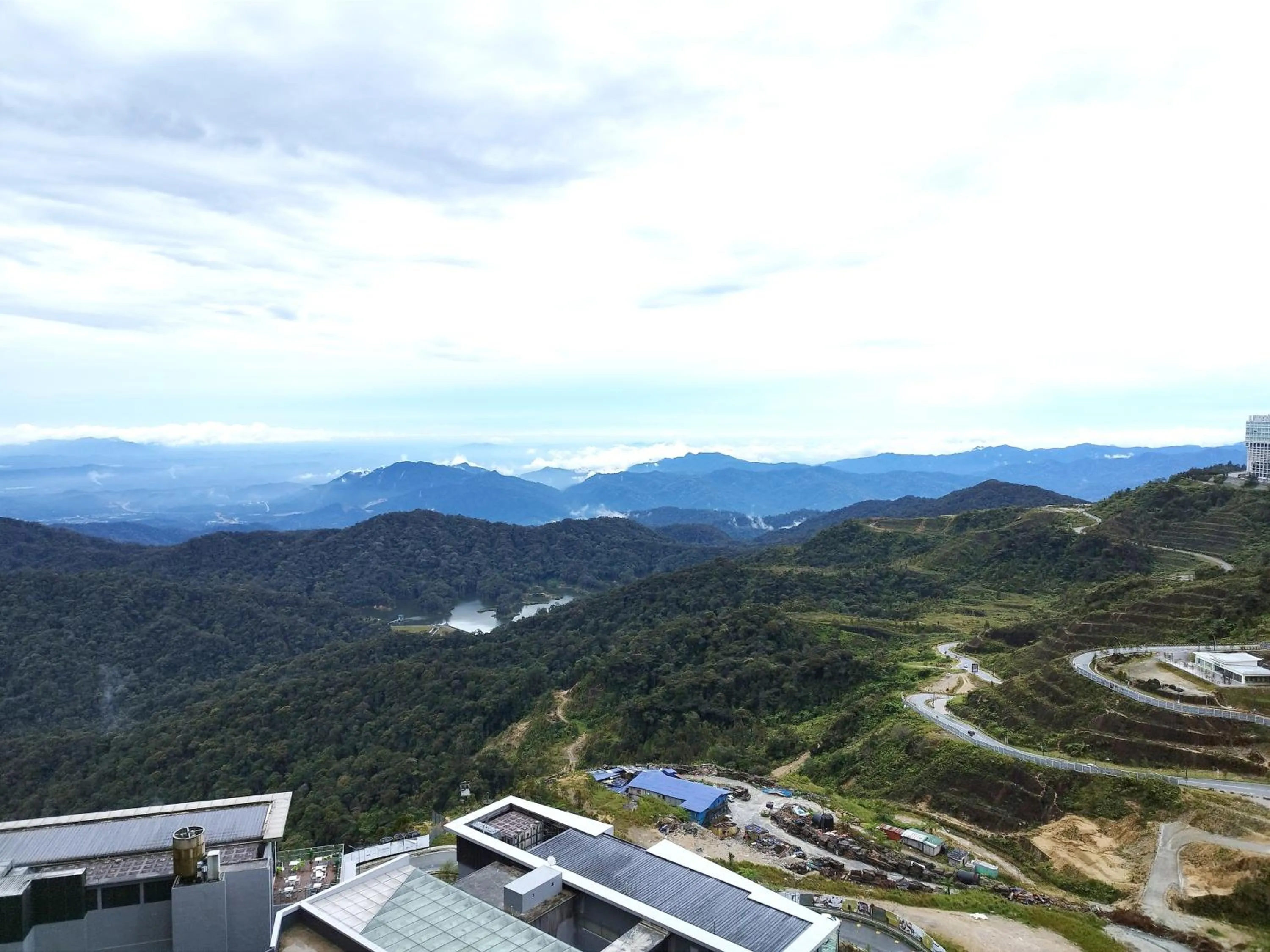 Mountain view in GENTING FoggyCold StayCation AT Ion Delemen By HAPYHOME