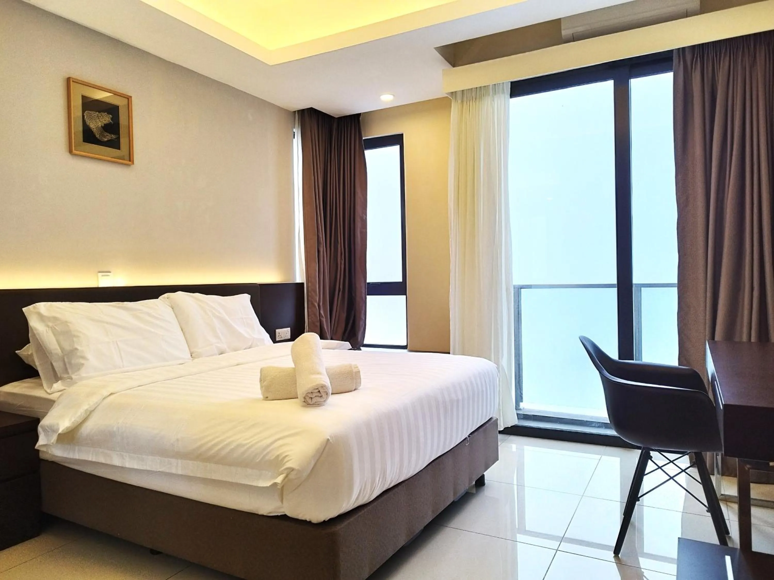 Bedroom, Bed in GENTING FoggyCold StayCation AT Ion Delemen By HAPYHOME