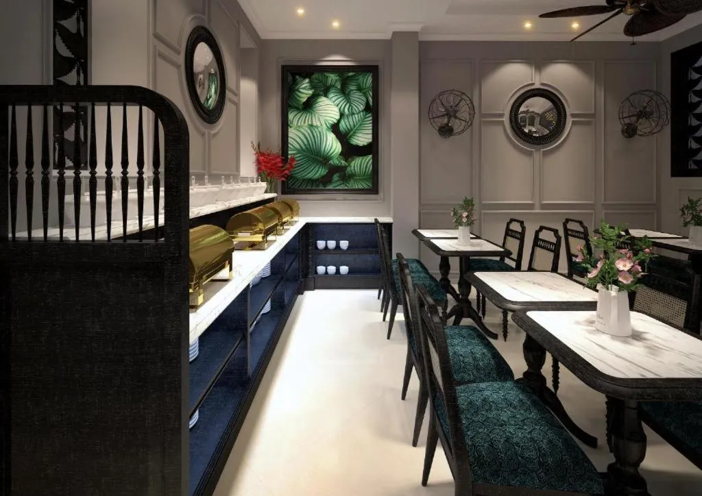 Restaurant/places to eat in Hanoi Graceful Hotel and Travel