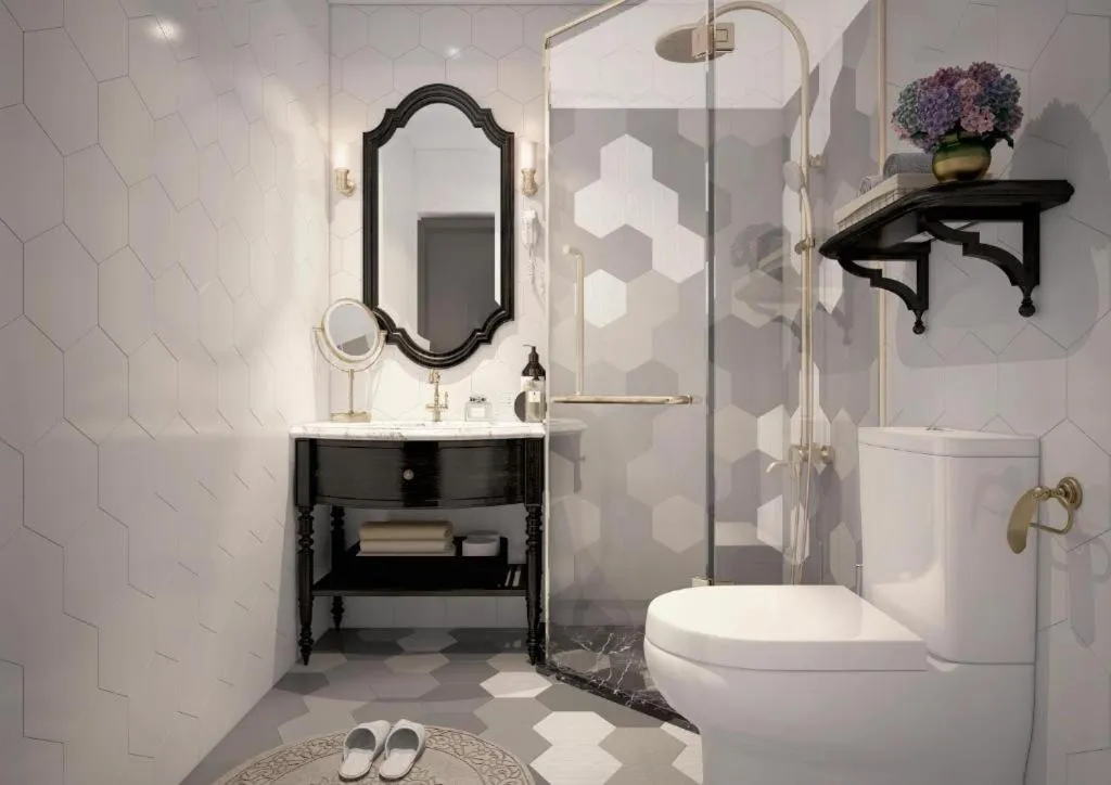 Shower in Hanoi Graceful Hotel and Travel