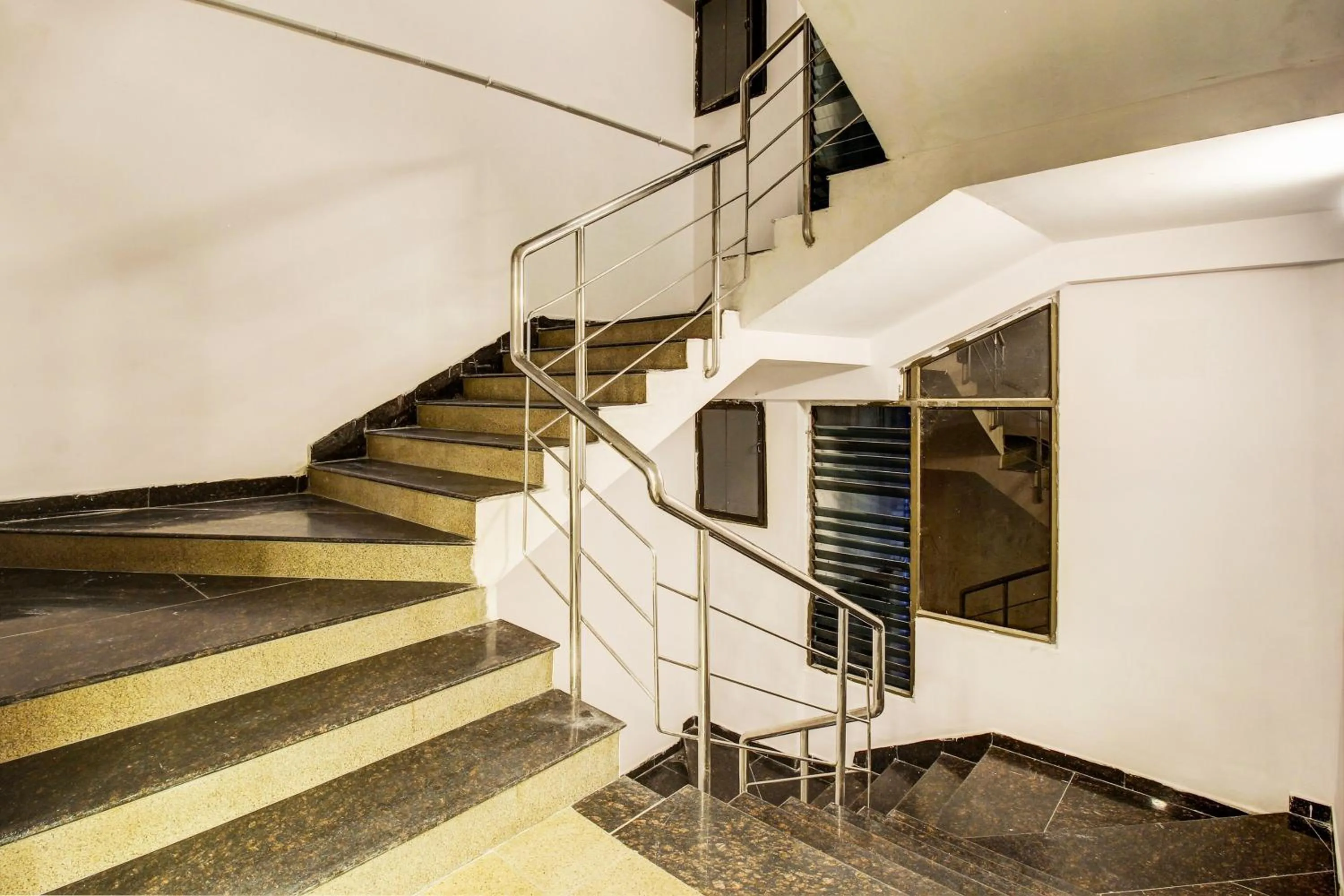 Facade/entrance in Super Townhouse Rcc Hotel Banjara Hills