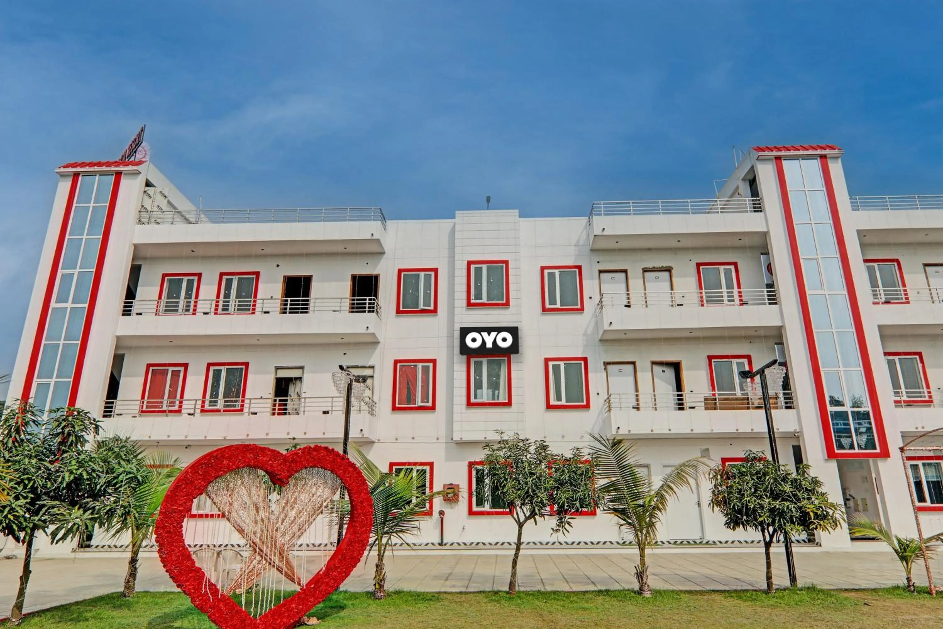 Facade/entrance in Collection O Maharaja Resort