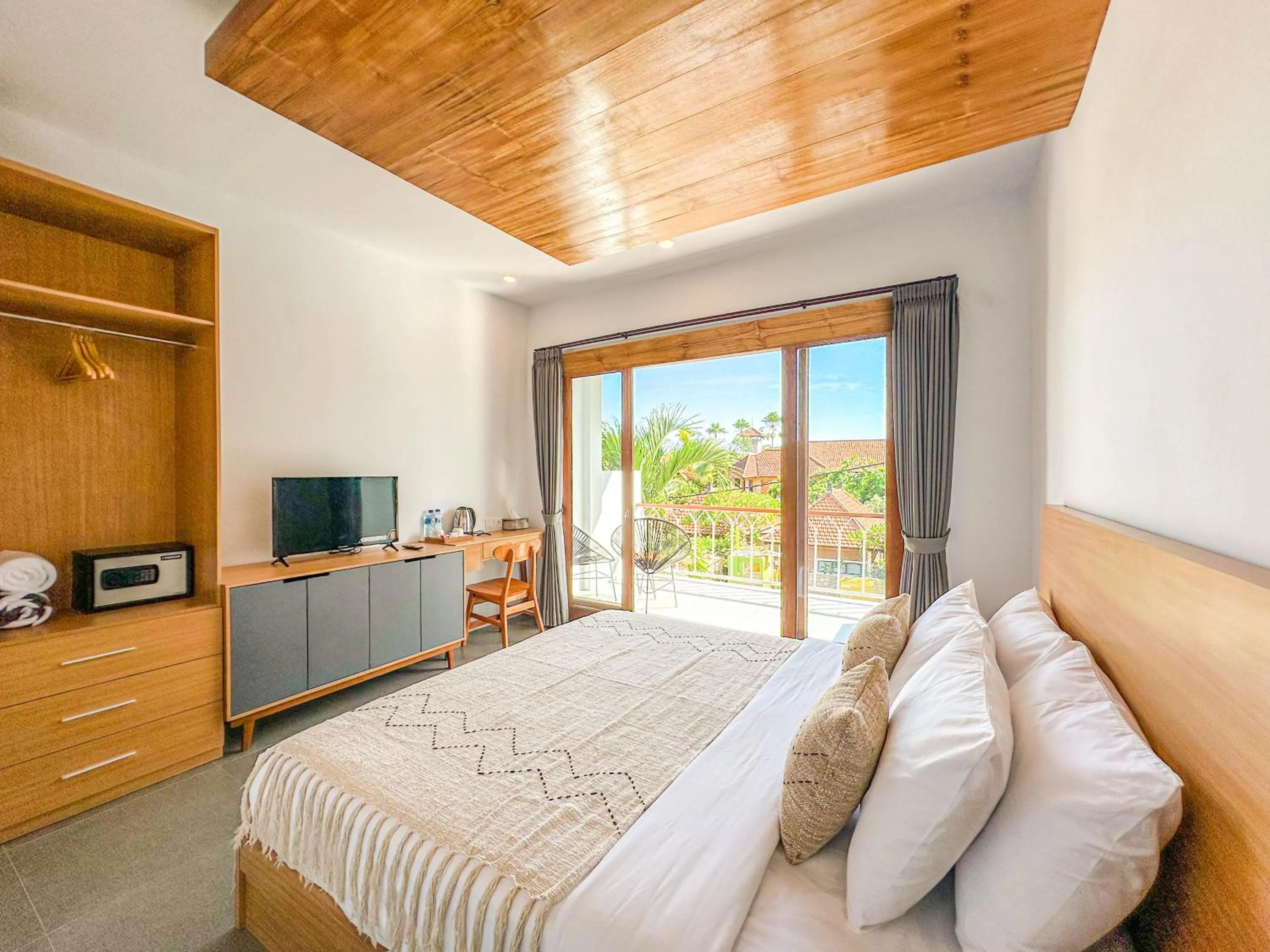 TV and multimedia, Bed in Vitasha Supala Ubud - Ubud Center prime location