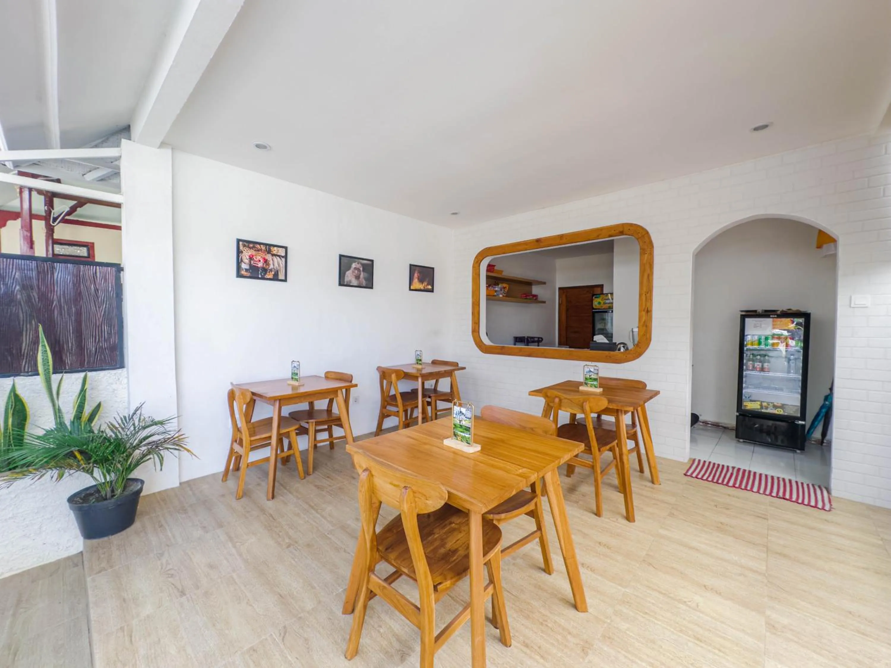 Restaurant/places to eat in Vitasha Supala Ubud - Ubud Center prime location