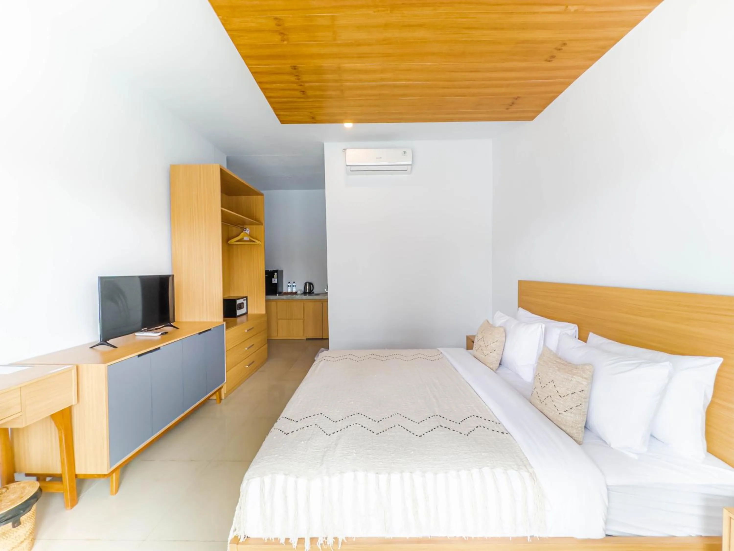 Photo of the whole room, Bed in Vitasha Supala Ubud - Ubud Center prime location