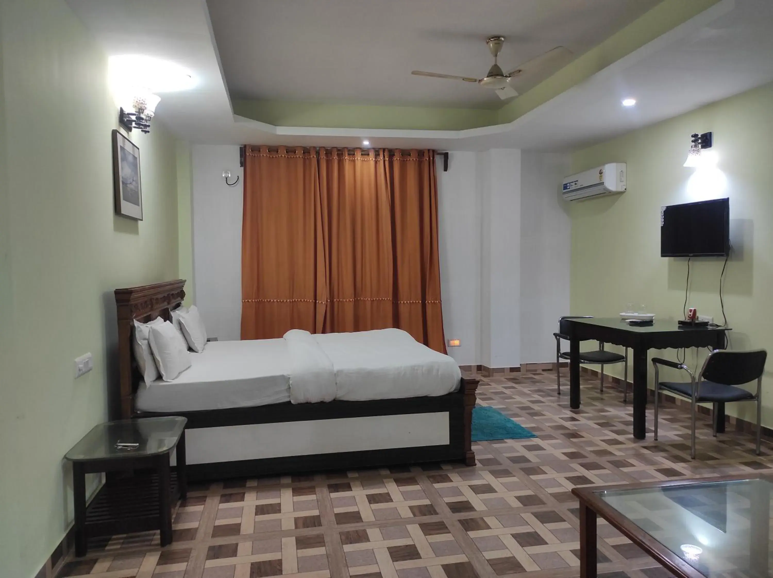 Suite - single occupancy in Hotel Sanjivani Heritage Top Best Budget Hotels in Dibrugarh, Assam Suite - single occupancy in Hotel Sanjivani Heritage Top Best Budget Hotels in Dibrugarh, Assam