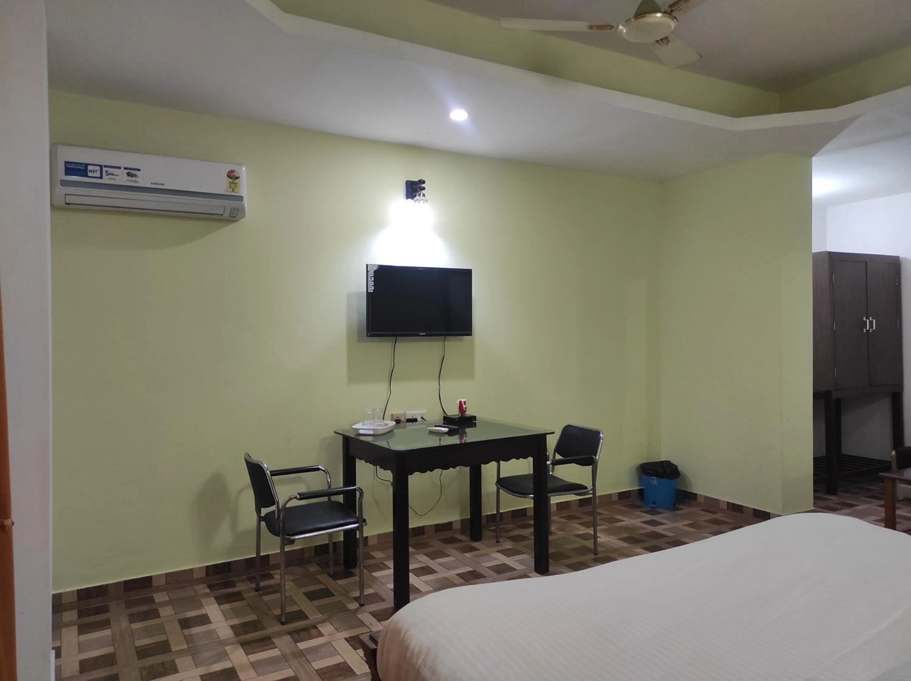 Bed in Hotel Sanjivani Heritage Top Best Budget Hotels in Dibrugarh, Assam
