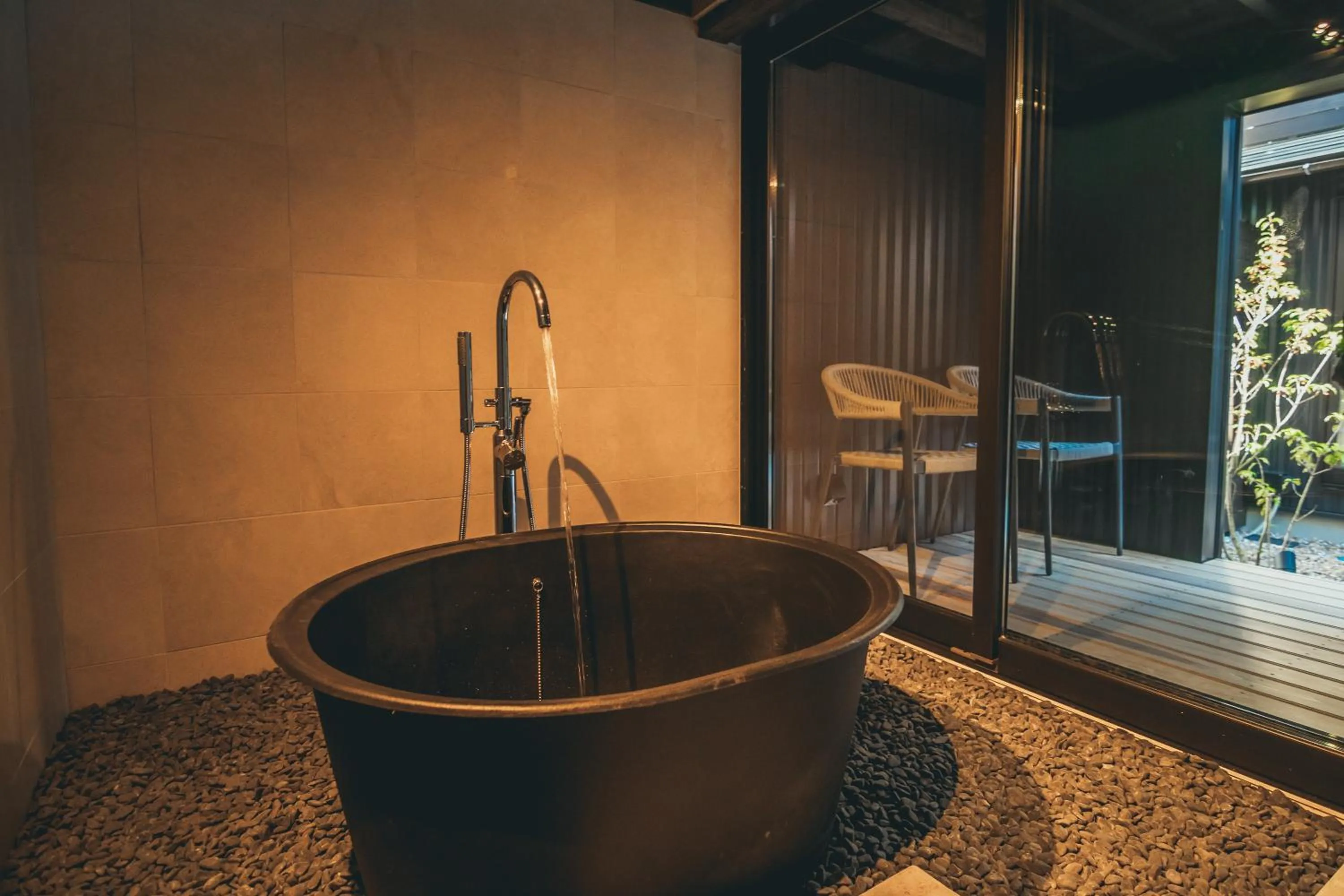 Bathroom in Auberge Homachi Mikuniminato