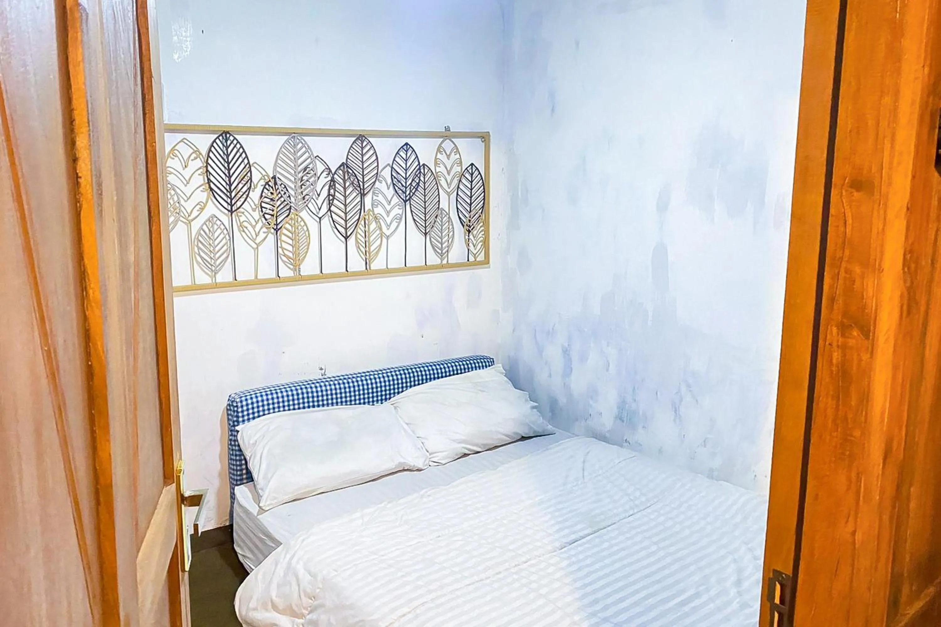 Bedroom, Bed in Lembah Mbalong Resort Mitra RedDoorz Near Exit Tol Singosari