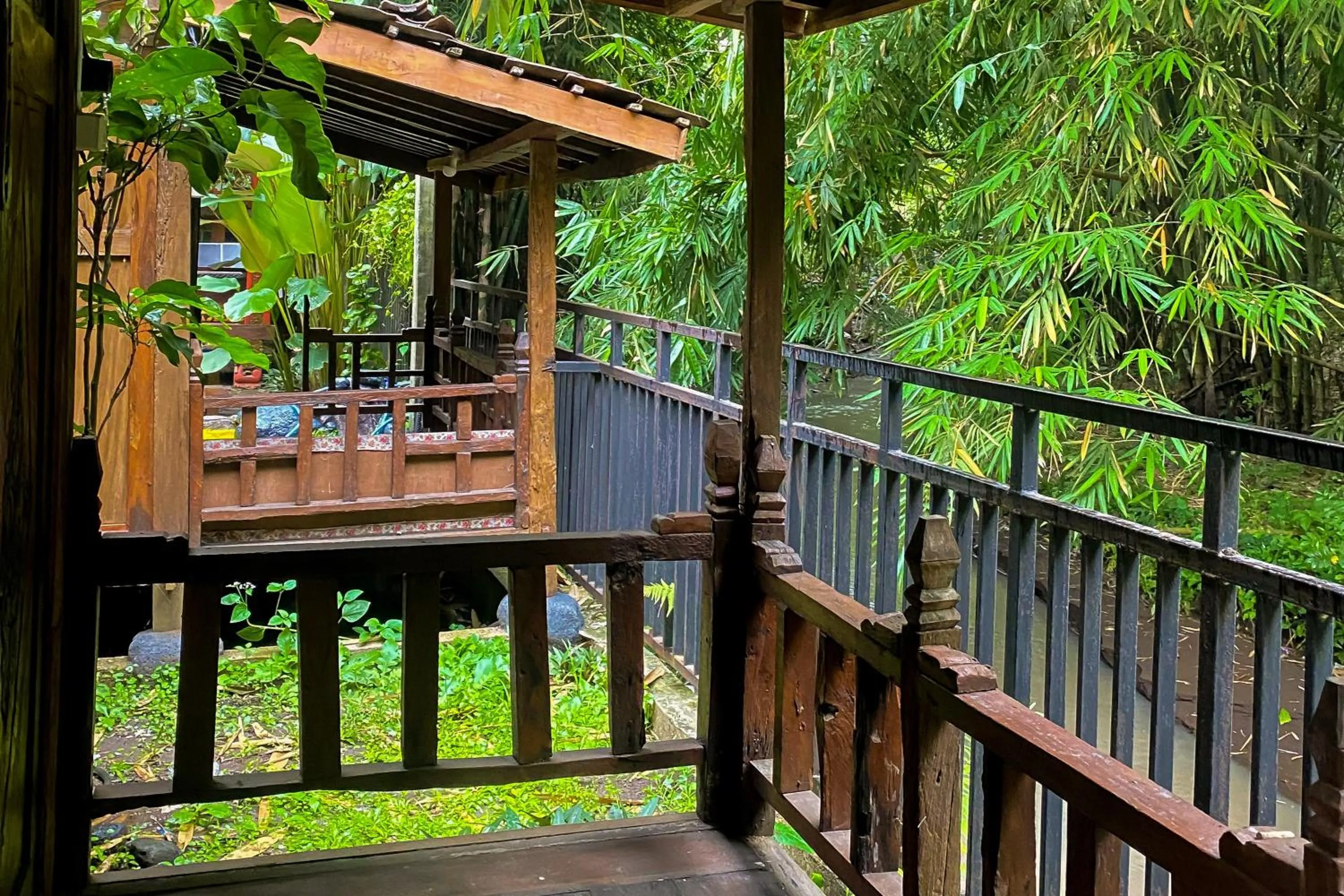 Balcony/Terrace in Lembah Mbalong Resort Mitra RedDoorz Near Exit Tol Singosari