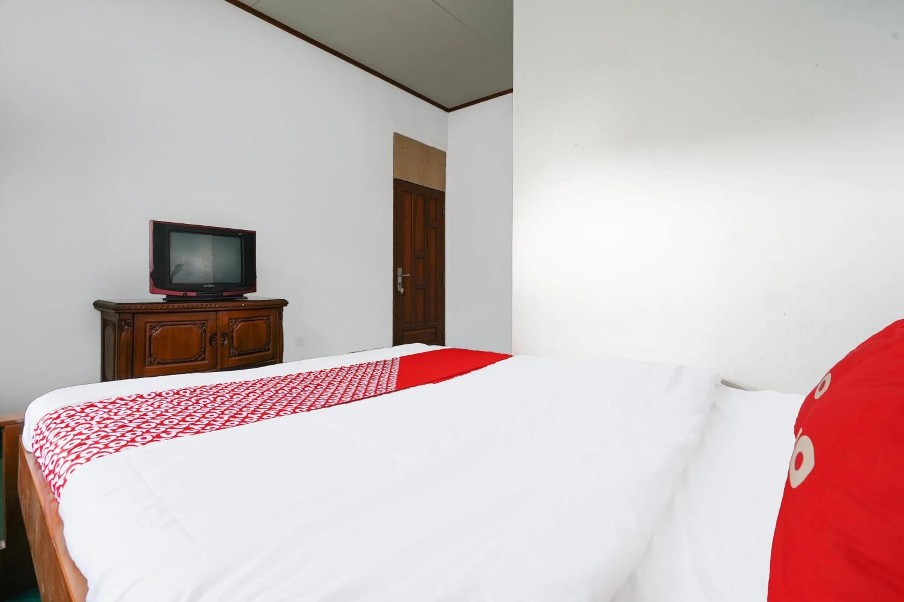 Bedroom, Bed in OYO 93248 Villa Syariah Astuti Lestari