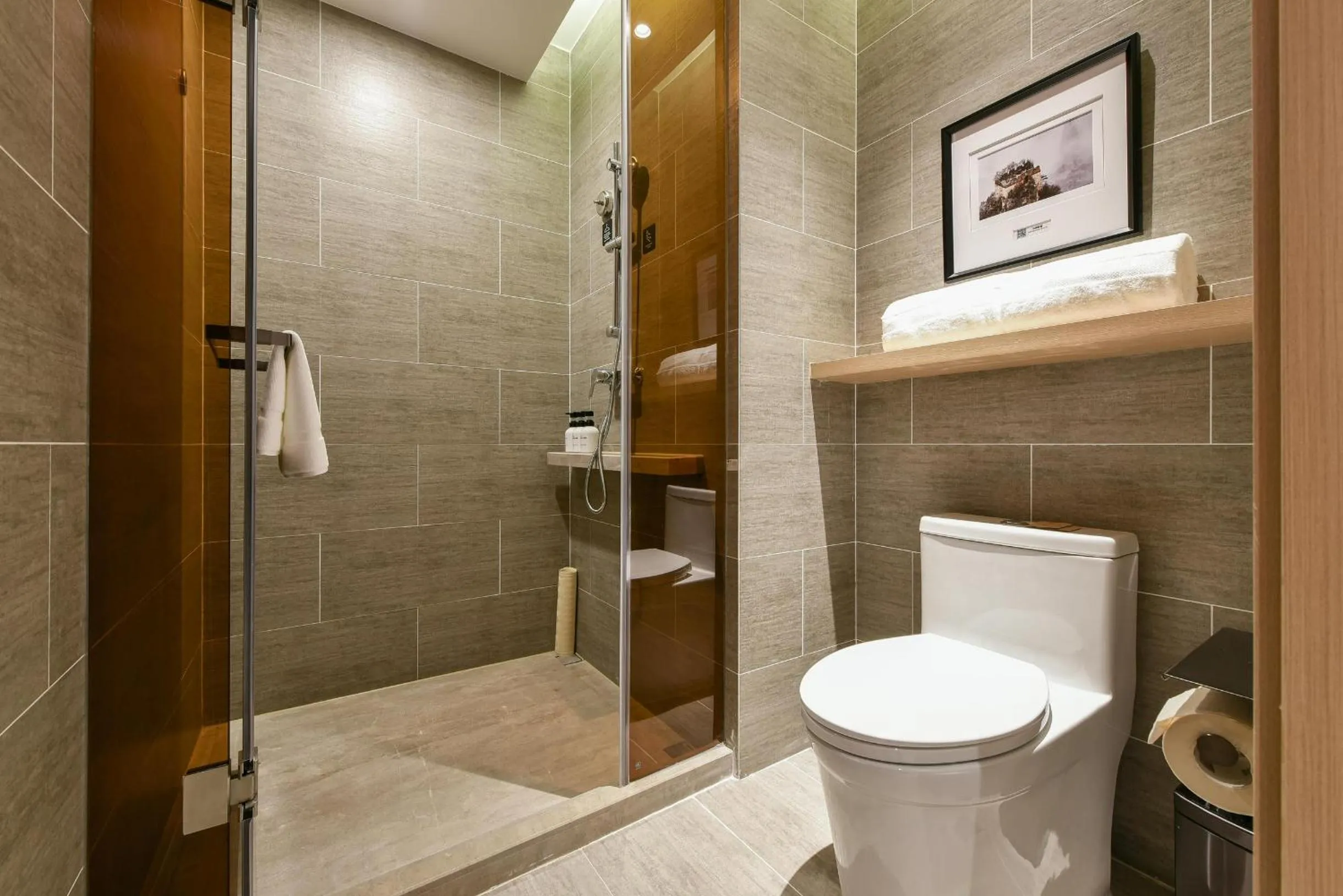 Shower in Atour Hotel Beijing Wangjing Science and Technology Park