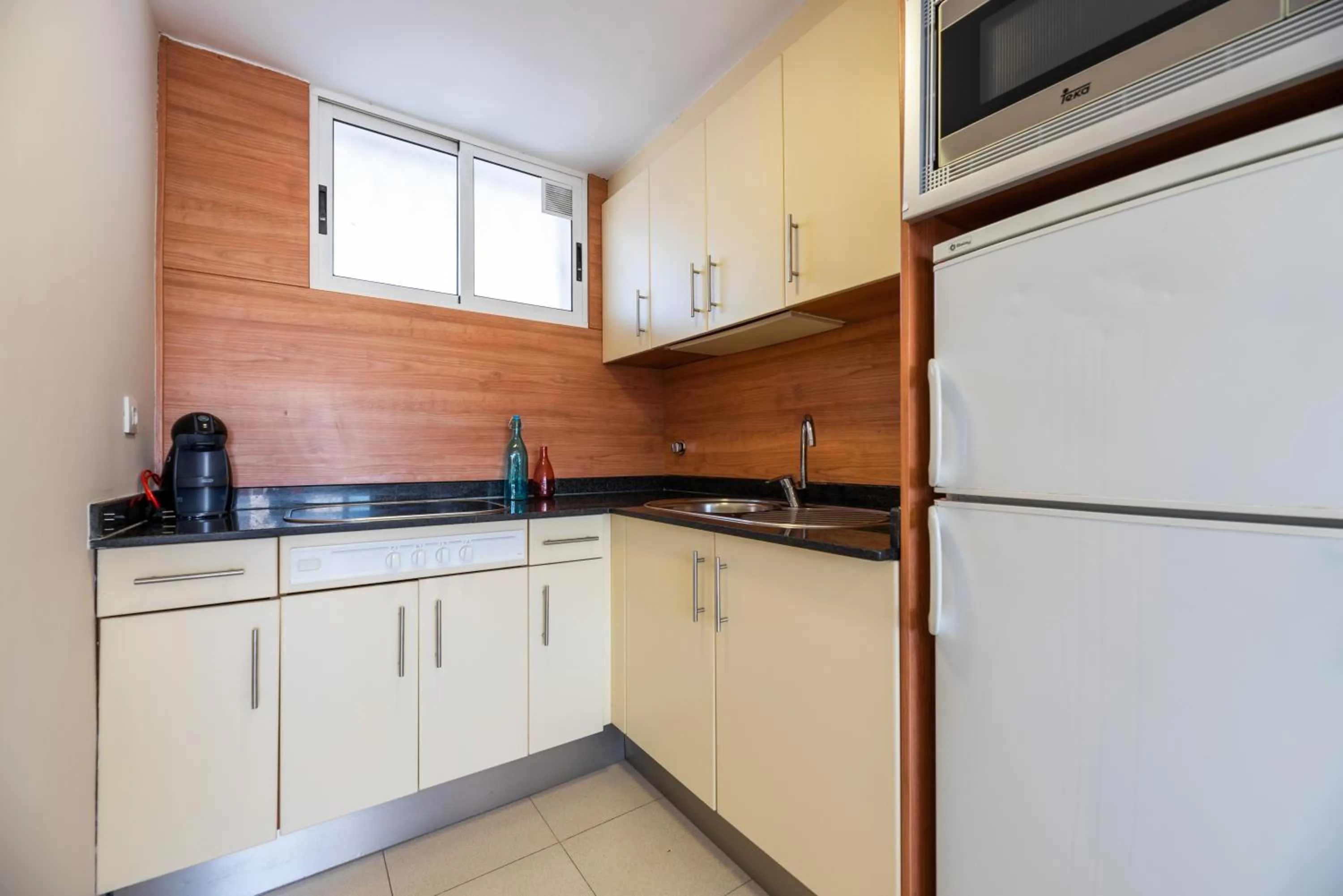 Kitchen or kitchenette in Rentalmar Navarra family suites