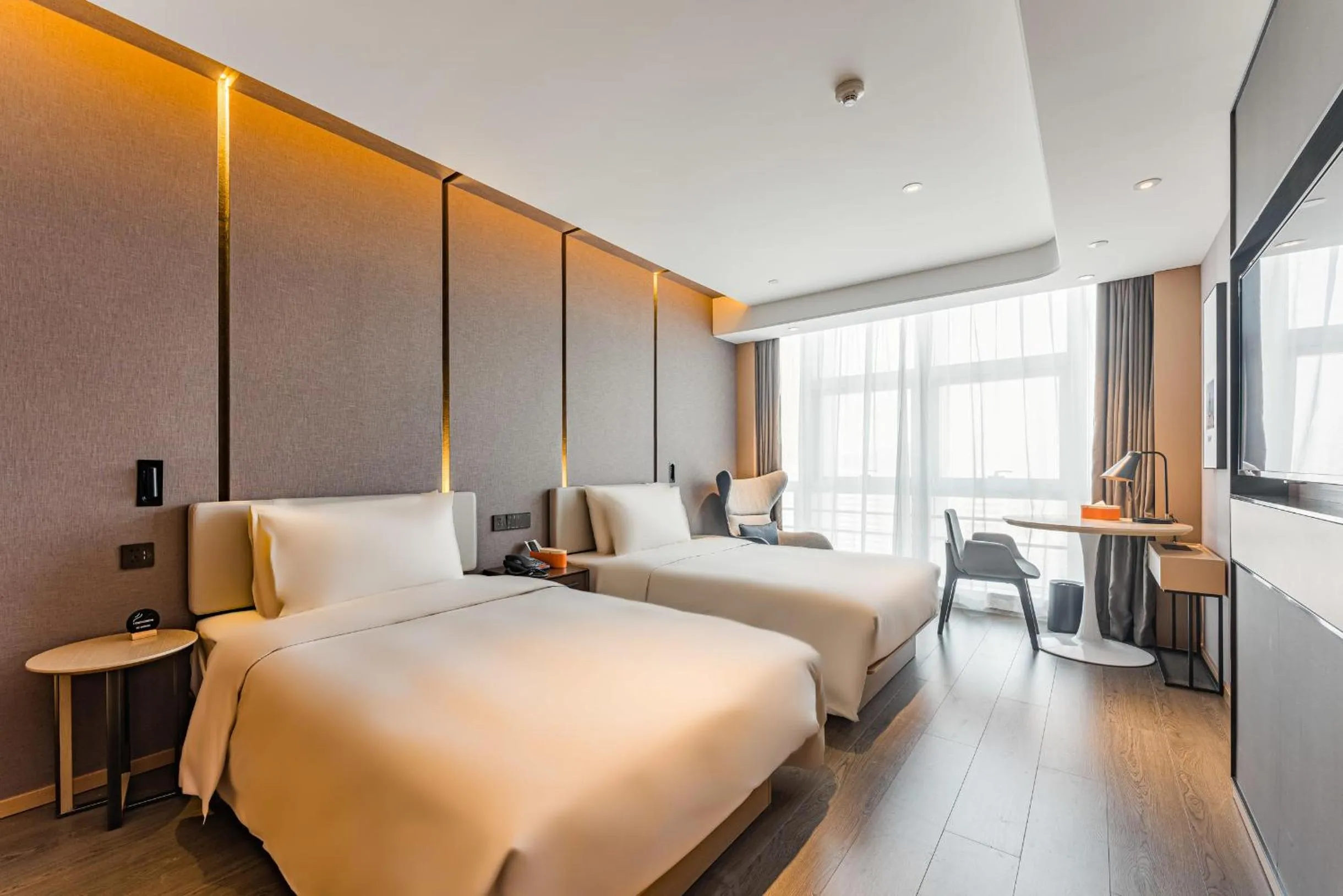 Atour Hotel Tianjin Binhai High Speed Railway Station