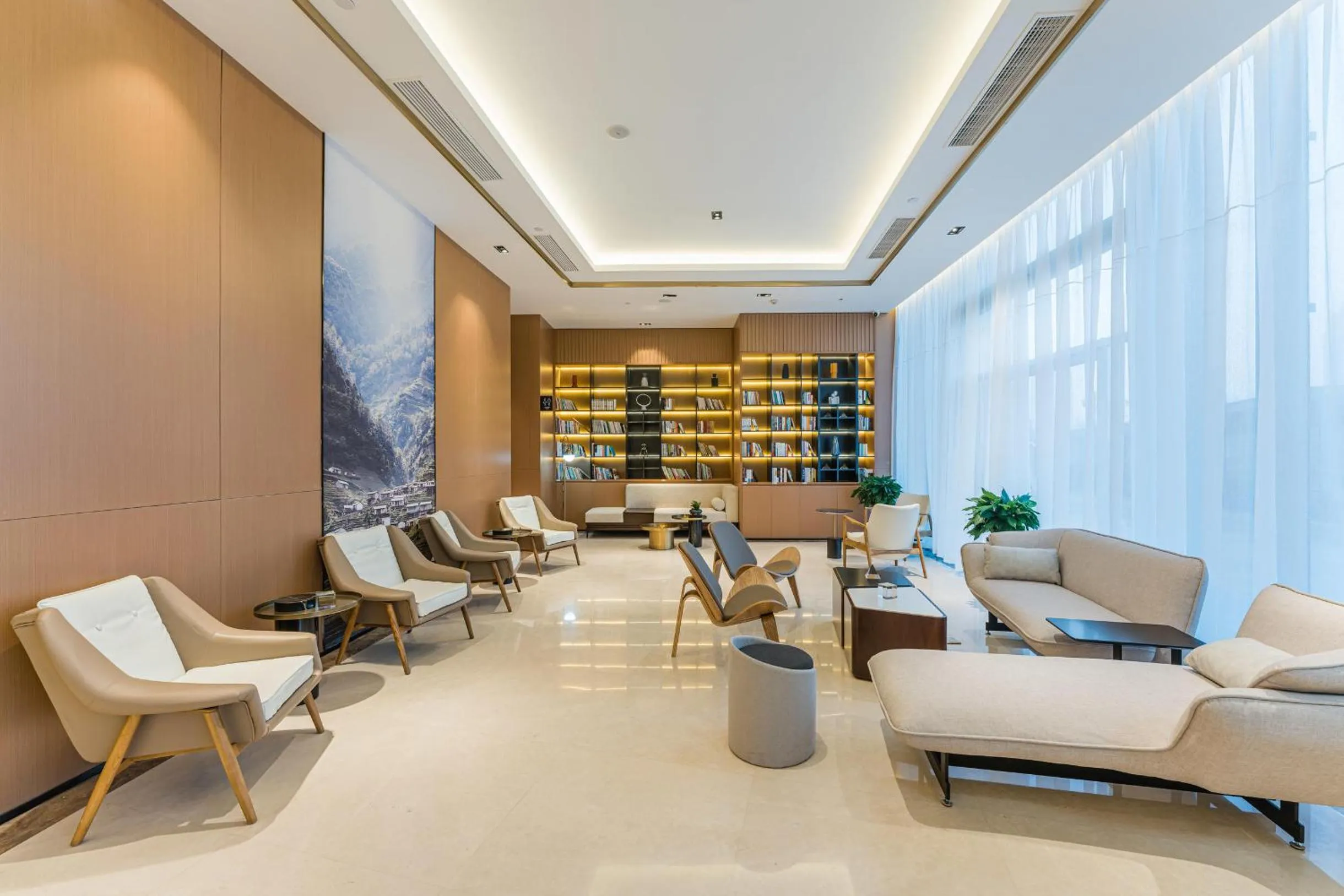 Atour Hotel Tianjin Binhai High Speed Railway Station