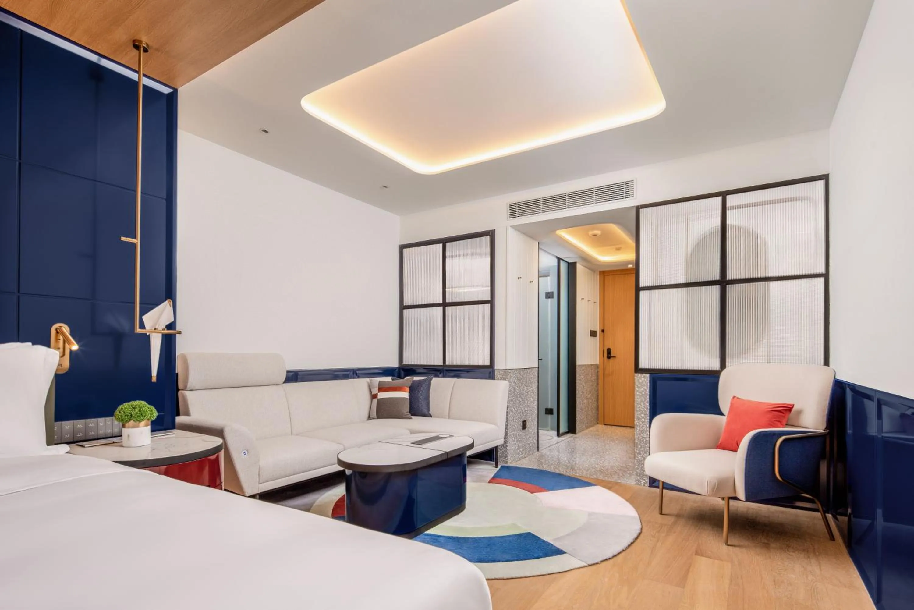 Living room, Bed in Atour Mansion Shanghai City Center