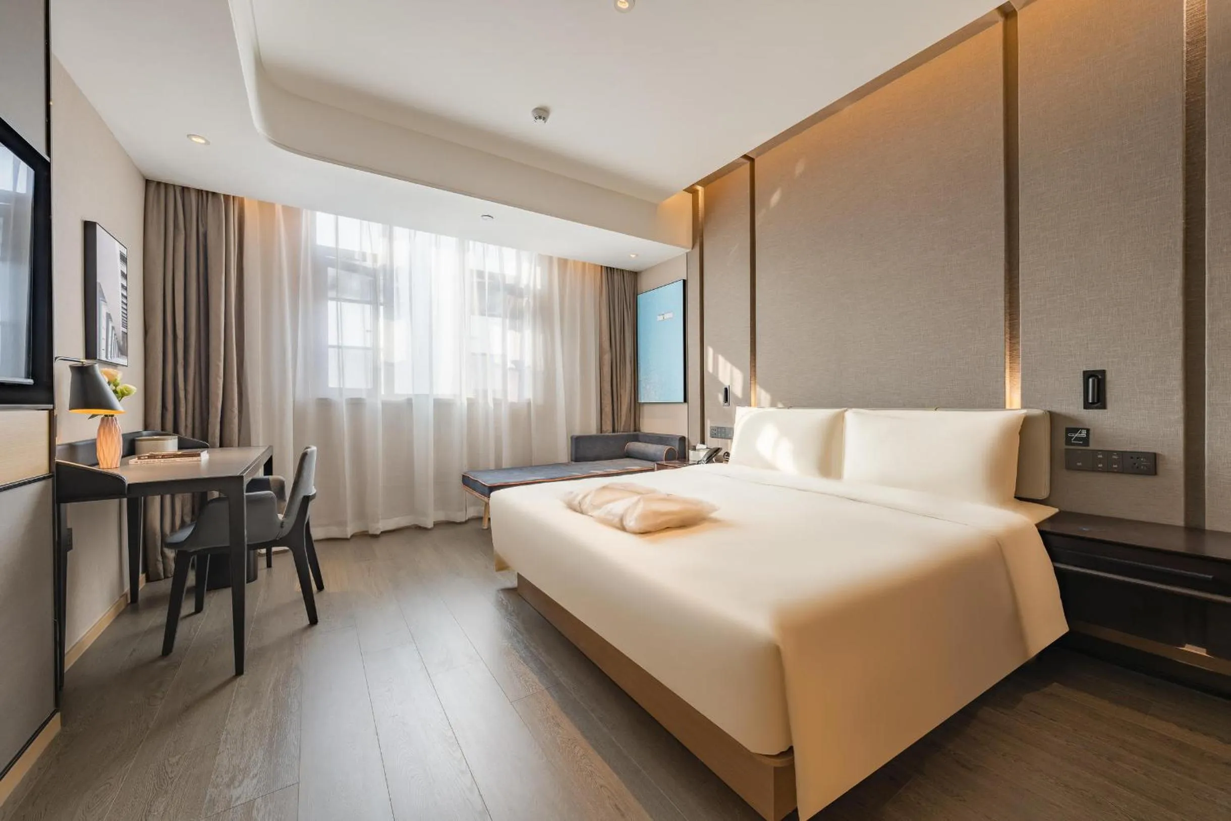 Bed in Atour Hotel Shanghai Pudong Airport Chuansha Station