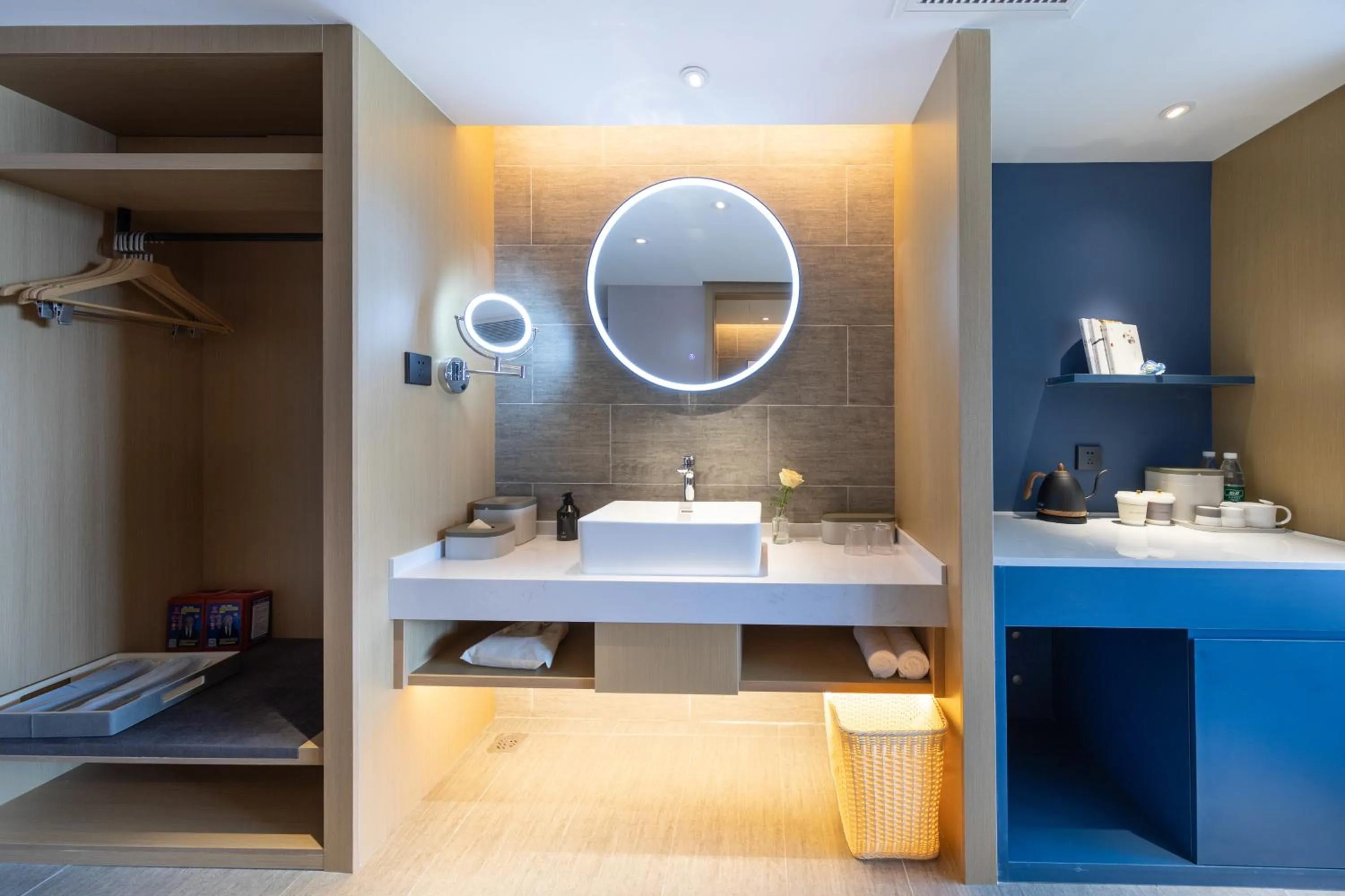 Toilet in Atour Hotel Shanghai Xinzhuang CBD