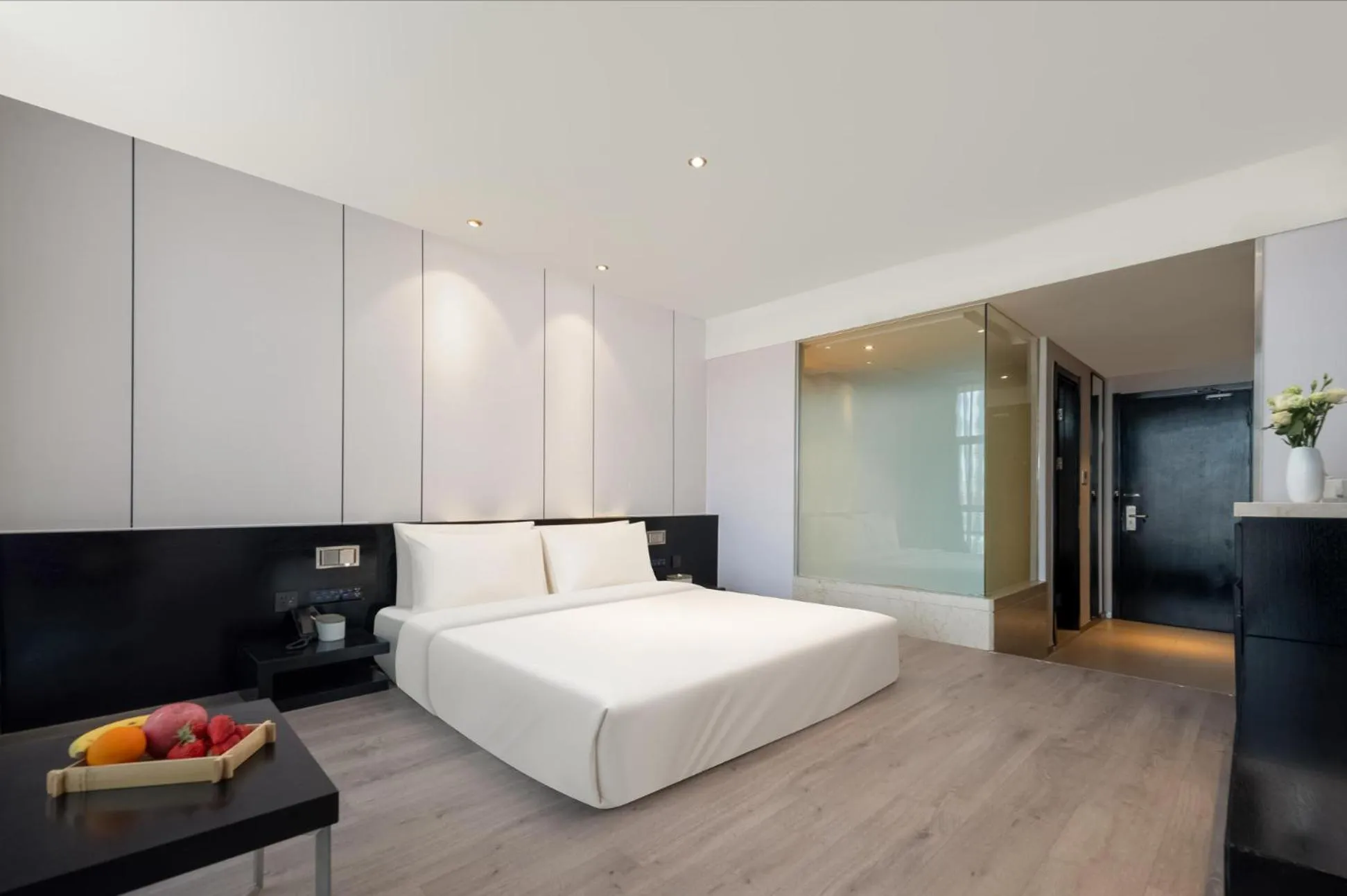 Photo of the whole room, Bed in Atour X Hotel Shanghai International Tourism and Resort Safari Park